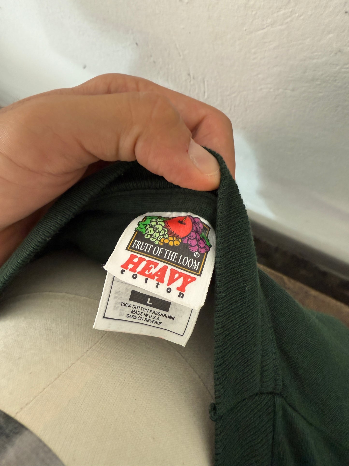 Vintage Fruit Of The Loom Tee Single Stich Made in Usa “L”