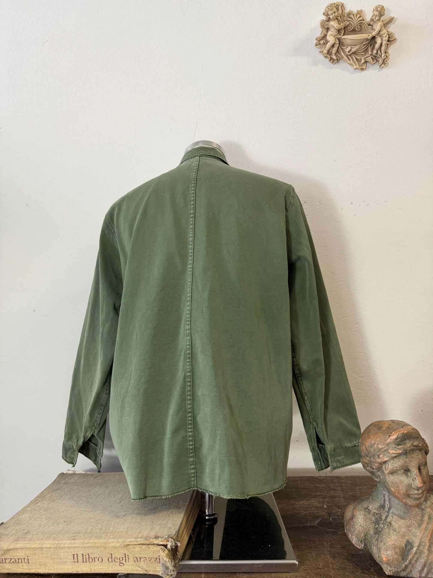 Vintage 80’s Hungarian Army Shirt “M/L”