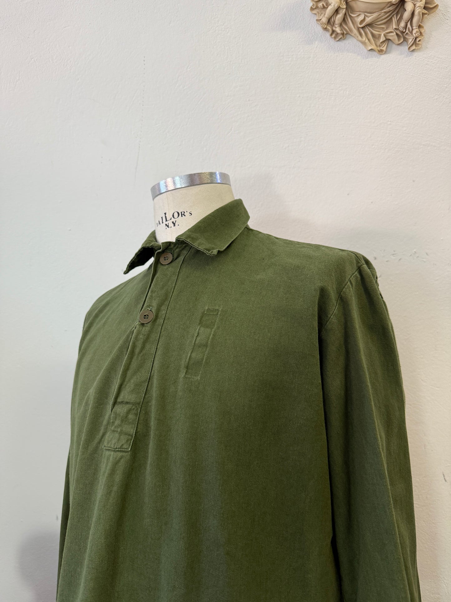 Vintage 80’s Swedish Army Shirt “L”