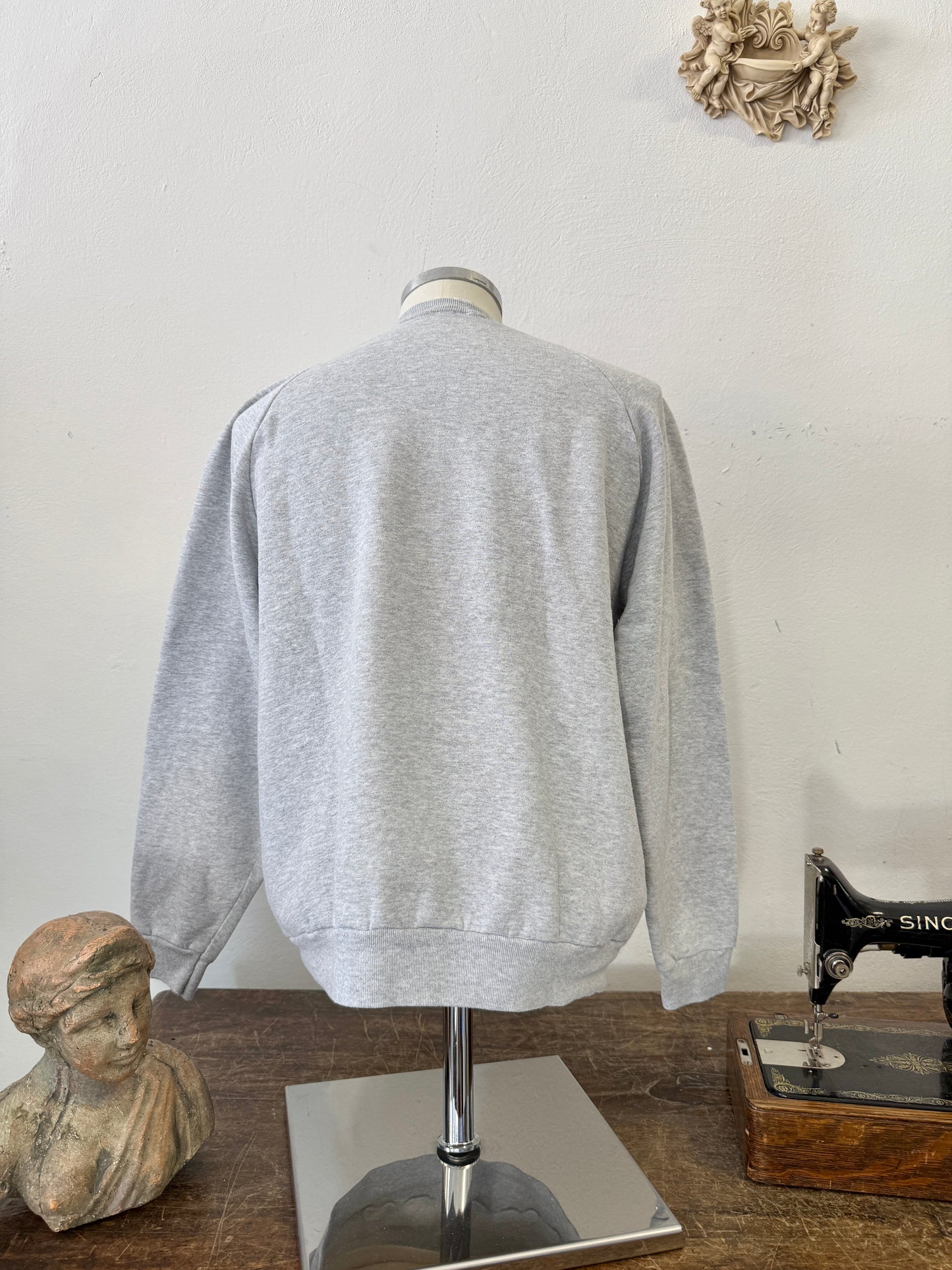 Vintage British Army Sweatshirt “M”