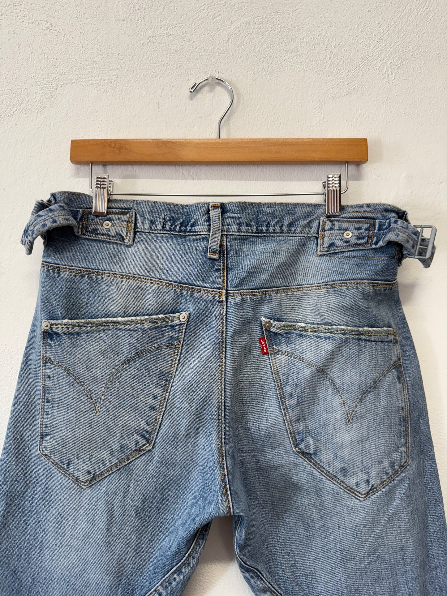 Vintage Levi’s Short Engineered “W33”