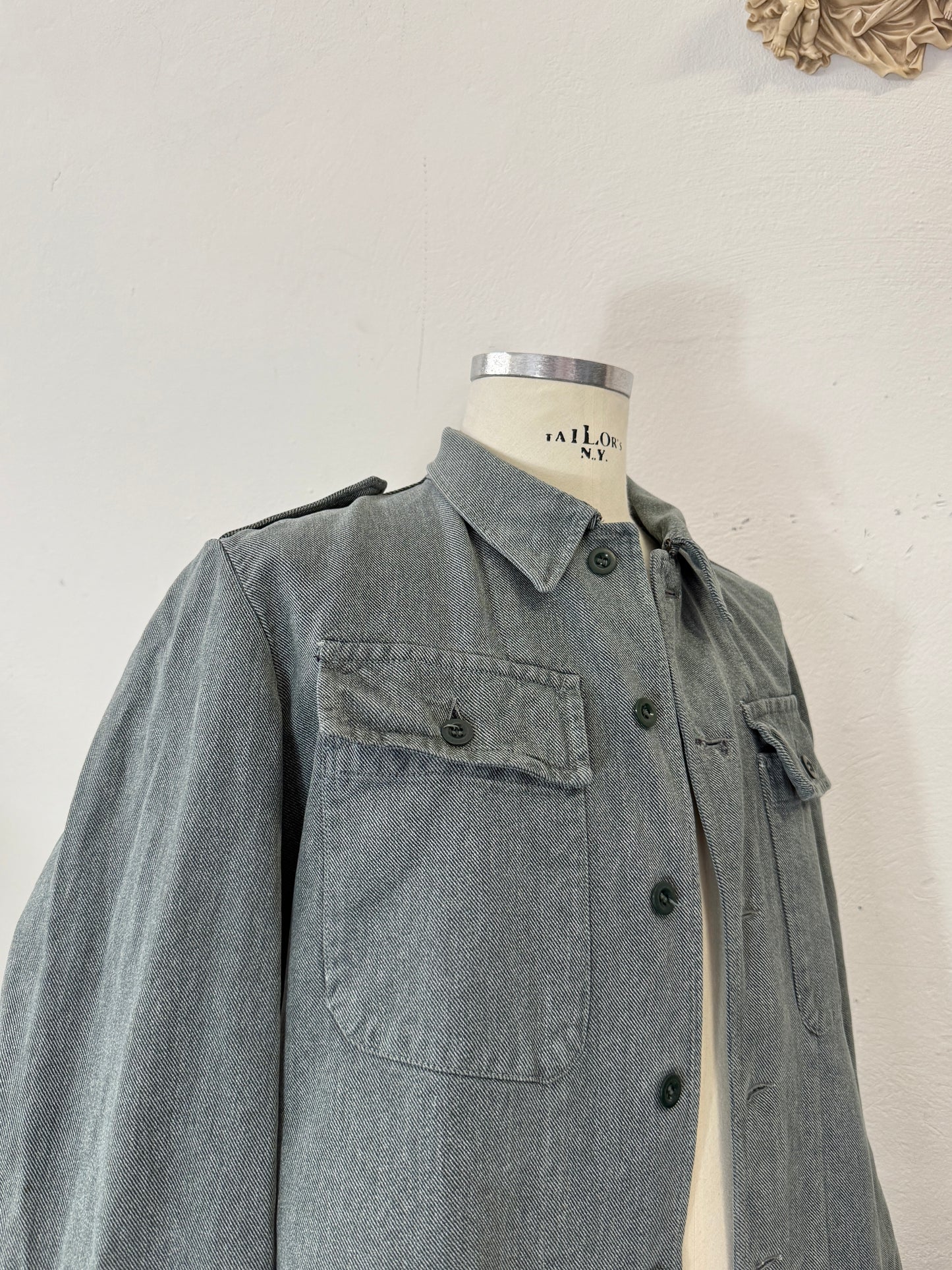 Vintage Swiss Army Jacket “M/L”