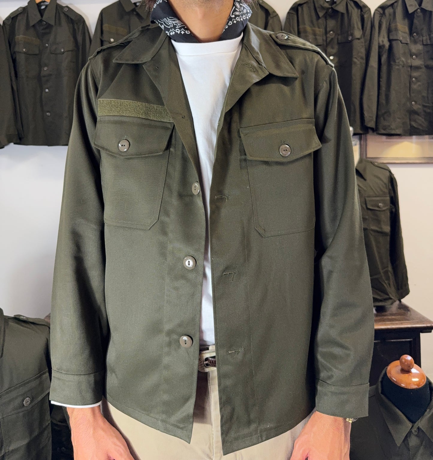 Vintage Austrian Army 00’s Overshirt “L”
