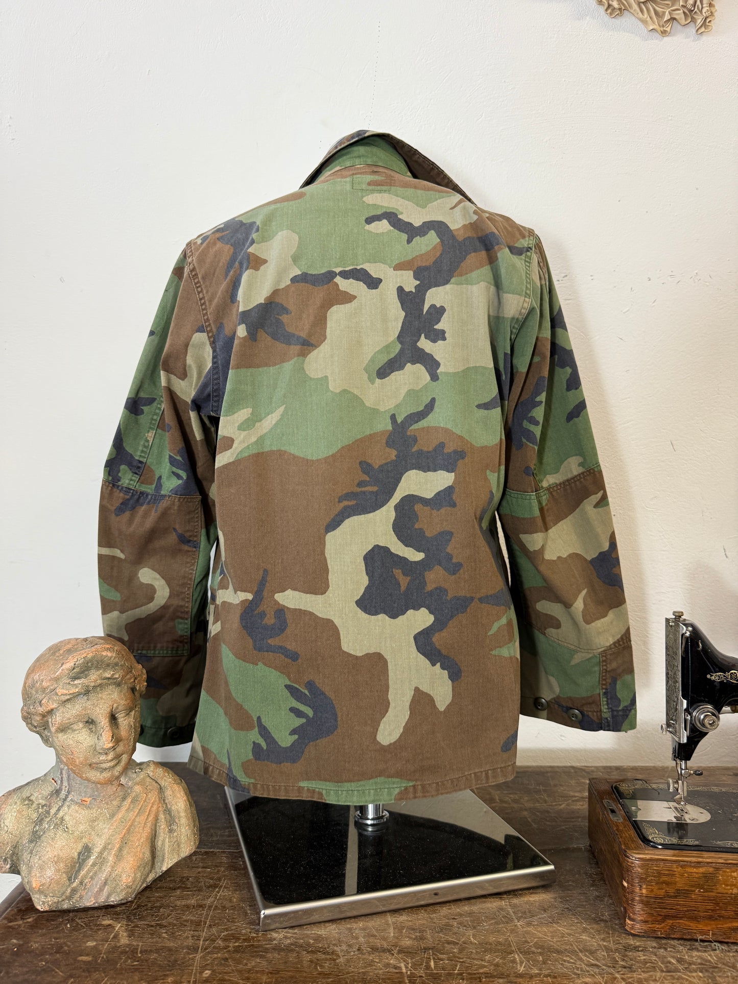 Vintage Woodland Camo Jacket Us Army “M”
