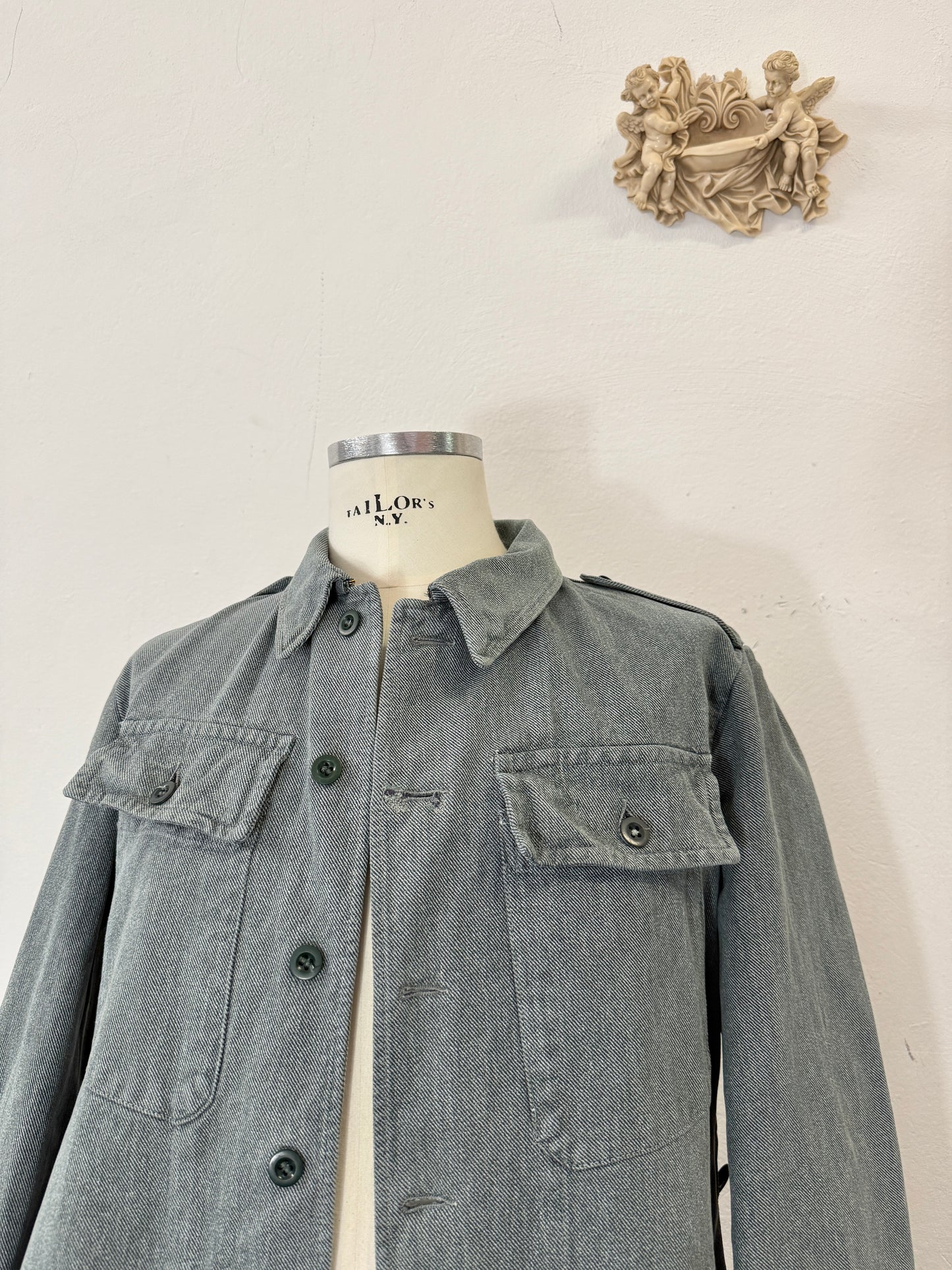 Vintage Swiss Army Jacket “M/L”