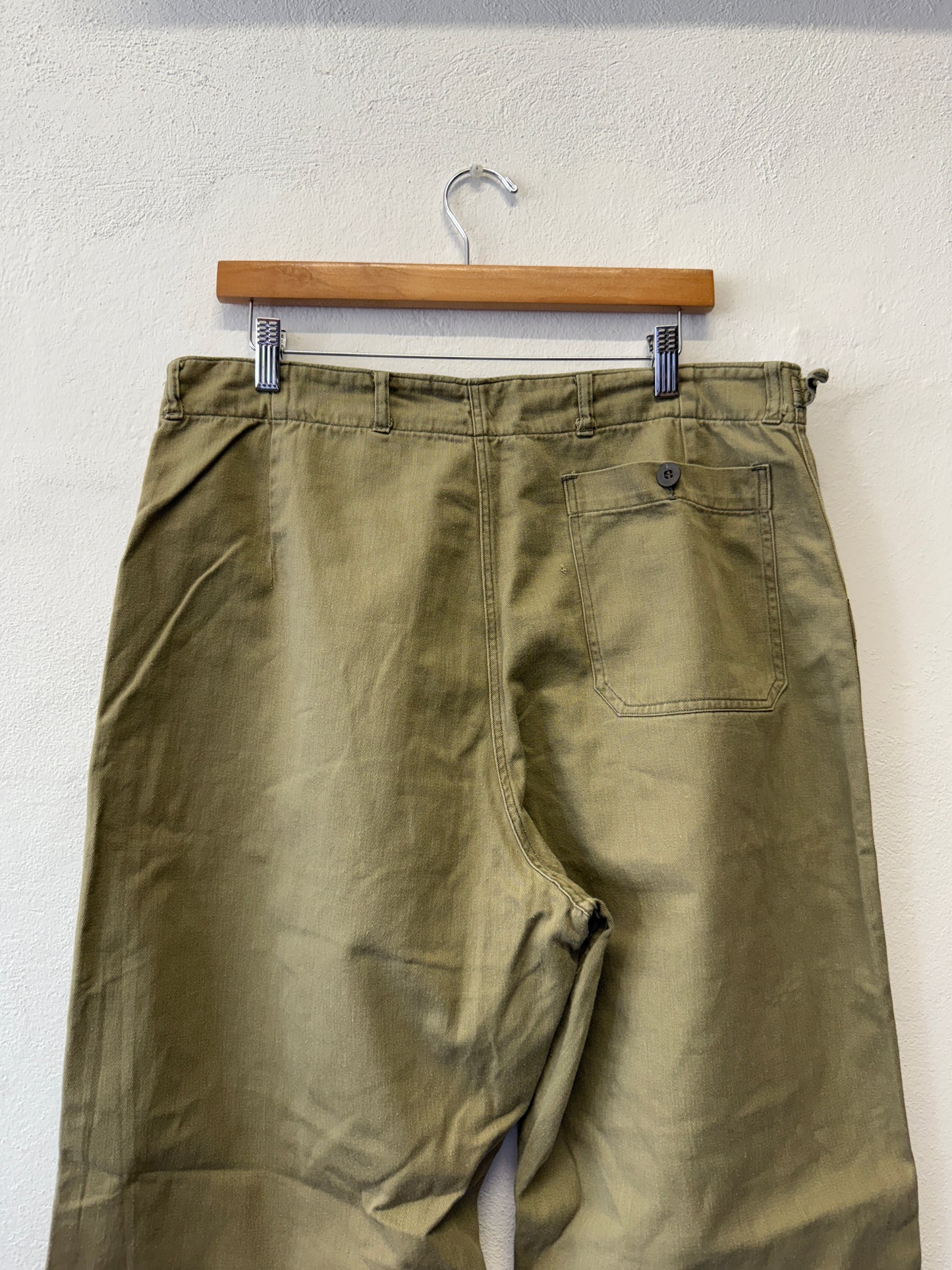 Vintage 80’s German Army Cargo Pants - Sand “W33~35”