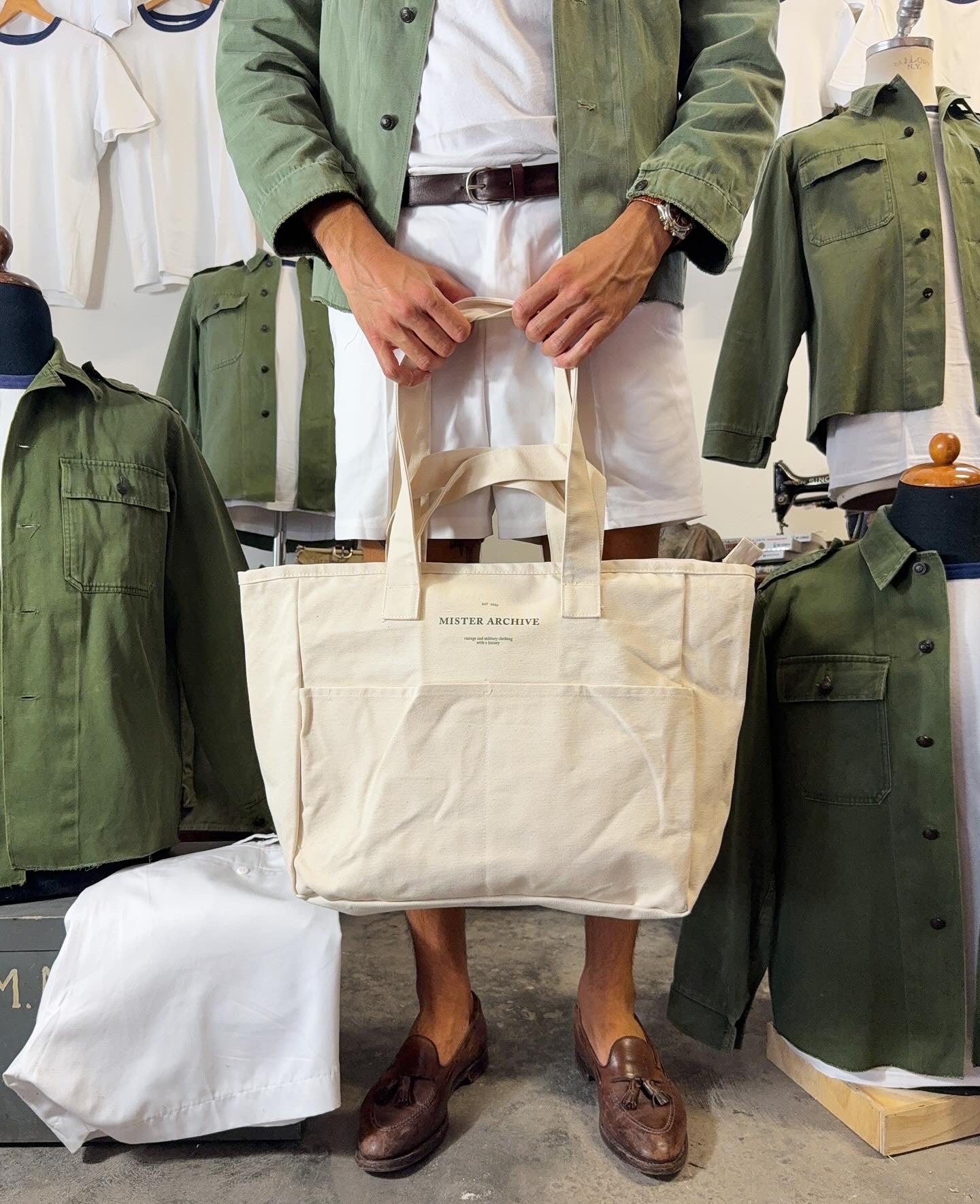 Mister Archive – Canvas Tote (Military Green)