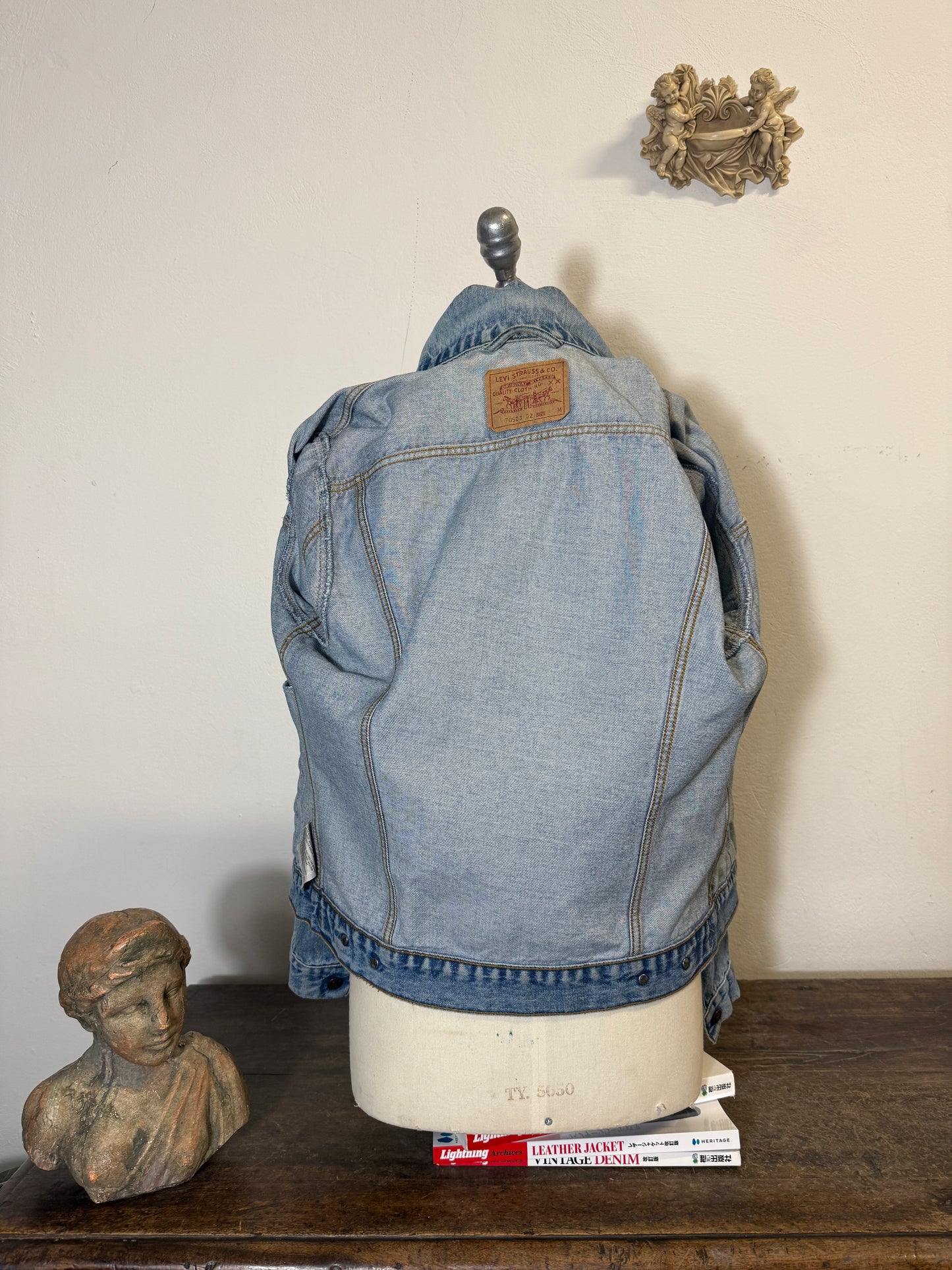 Vintage Levi’s Jacket “M”