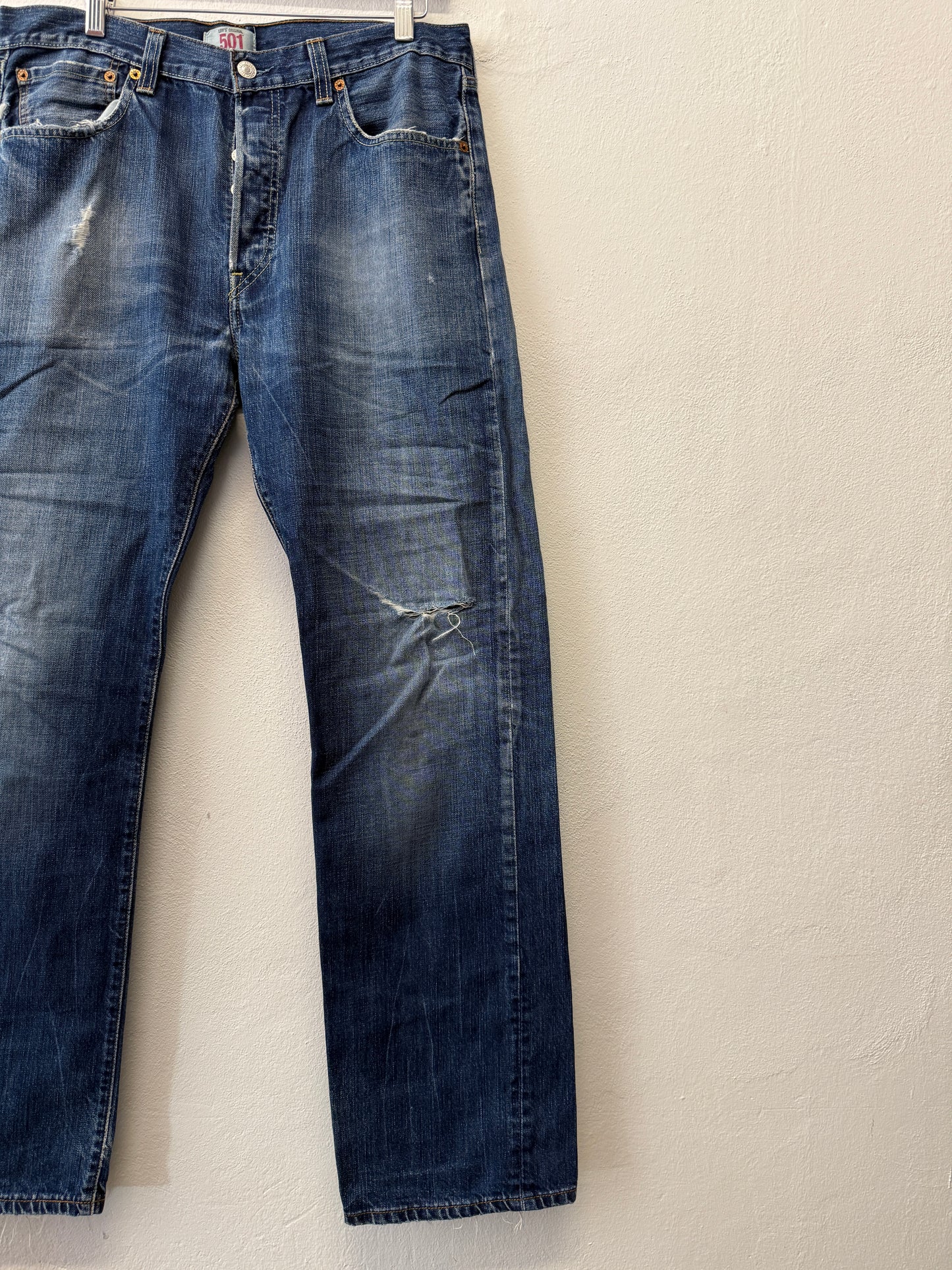 Vintage Levi’s 501 “W34 L32”
