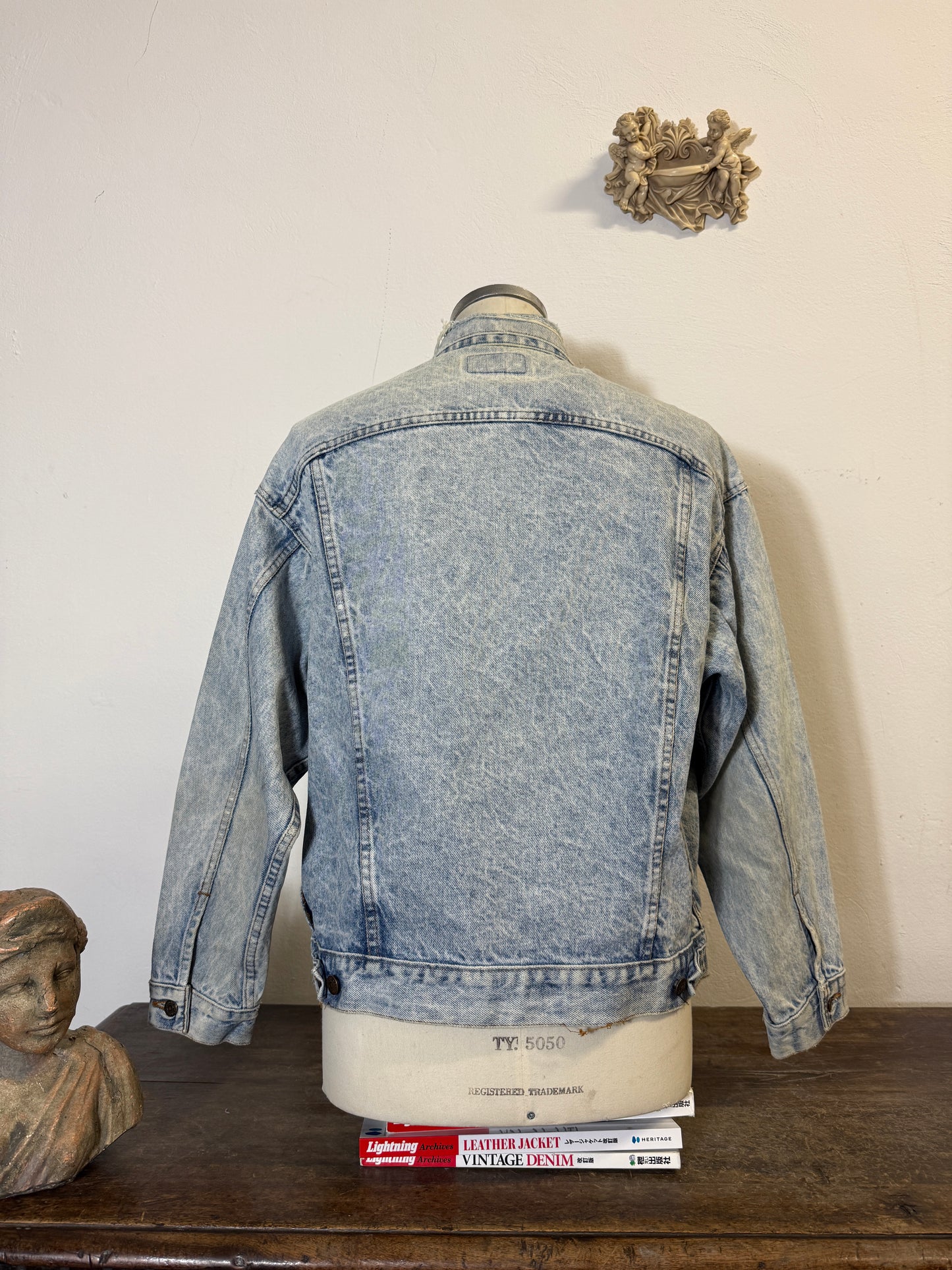 Vintage Levi’s Jacket Made in Usa “M/L”