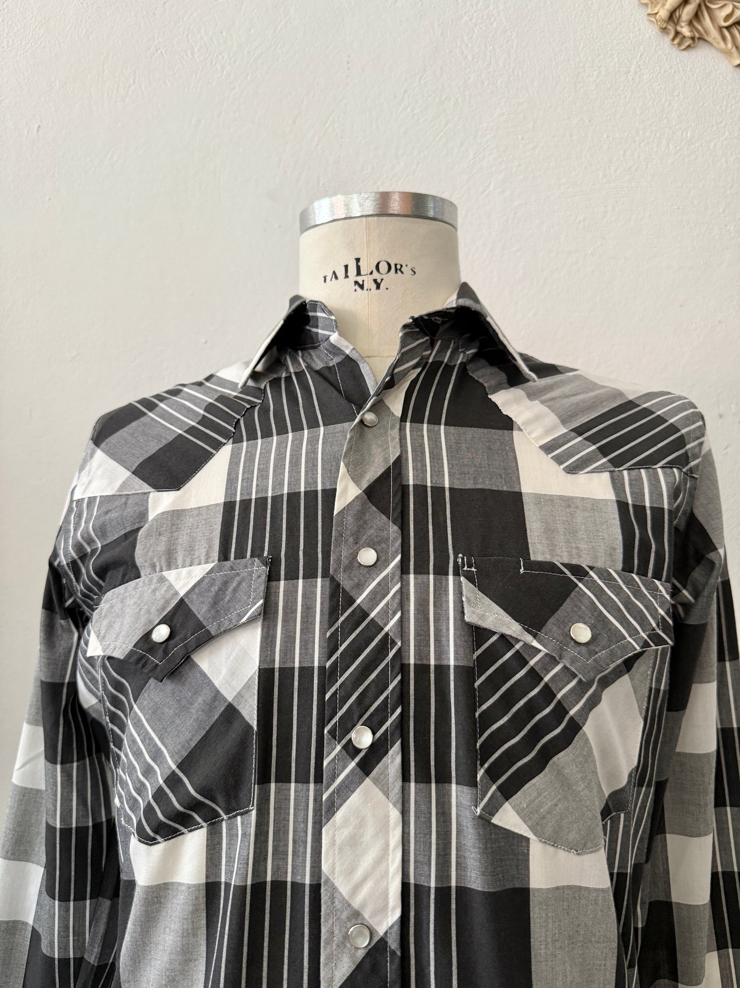 Vintage 80’s Western Shirt “S”