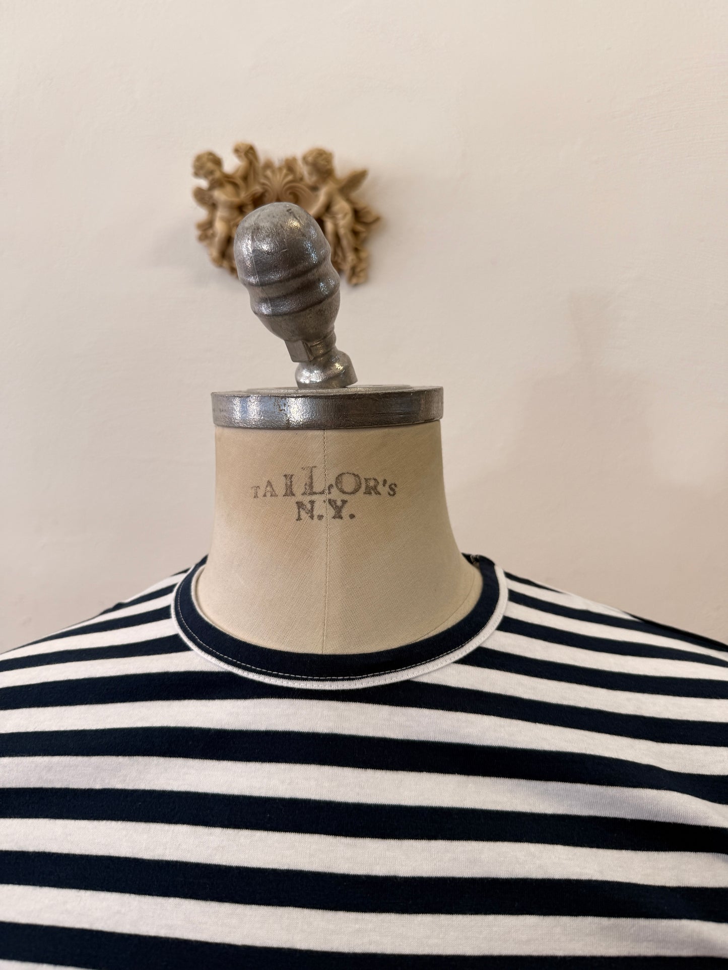 Navy T-Shirt “L”