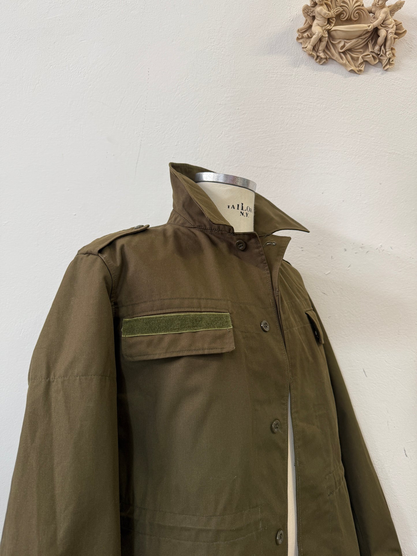 Vintage 90’s Czech Army Jacket “L”
