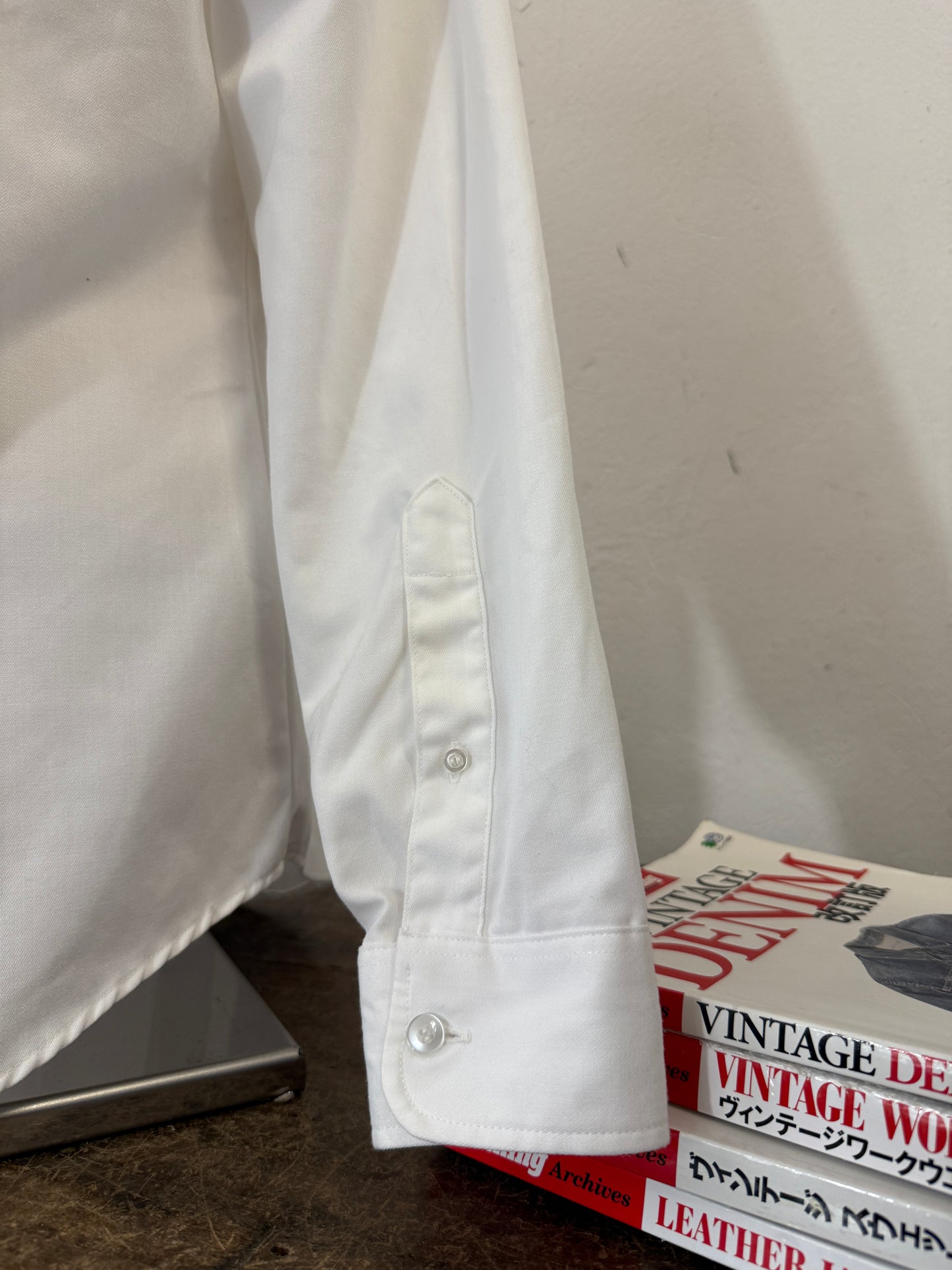 US White Shirt “XL”