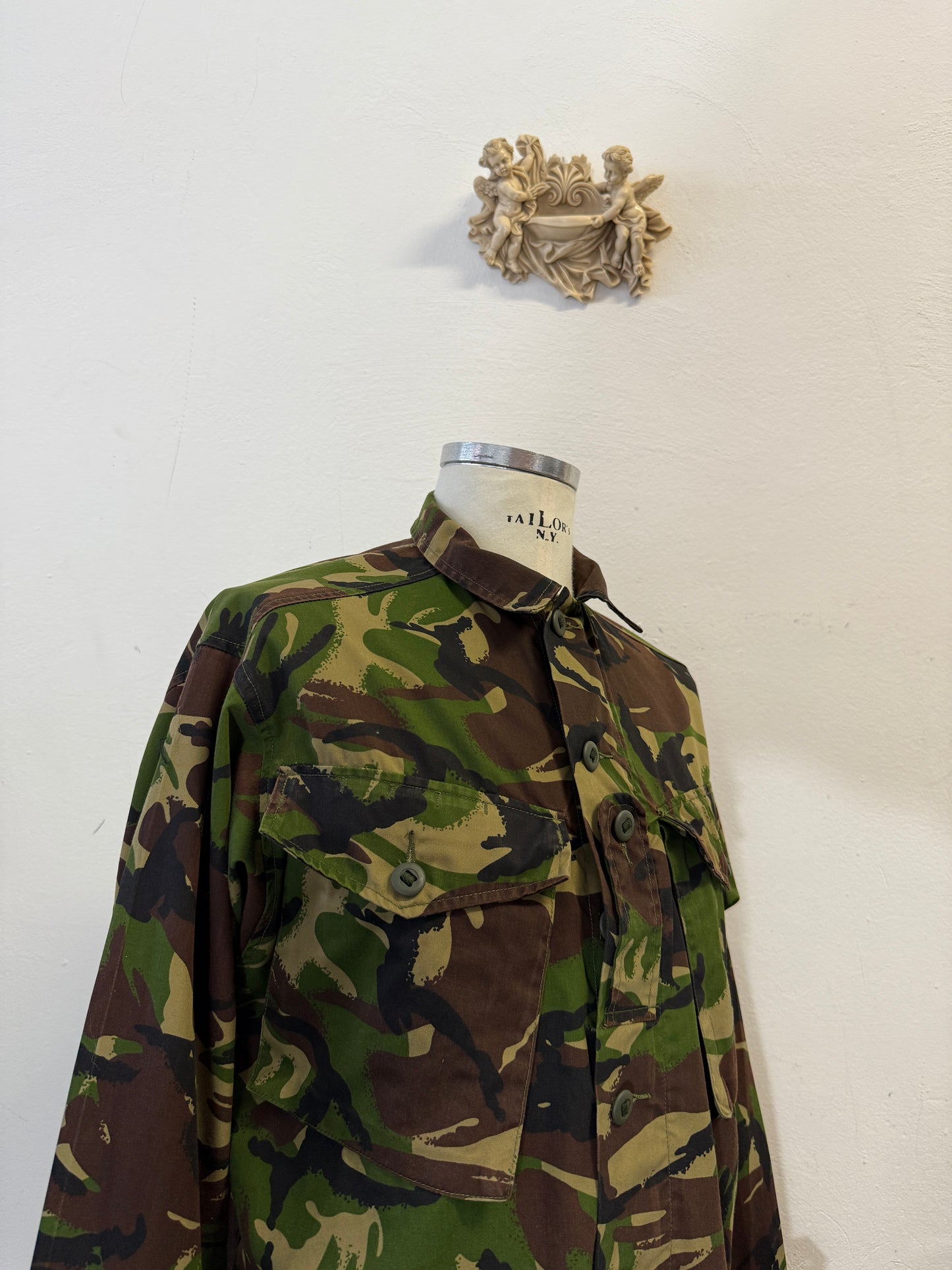 Vintage 90’s British Army Camo Jackets “L”