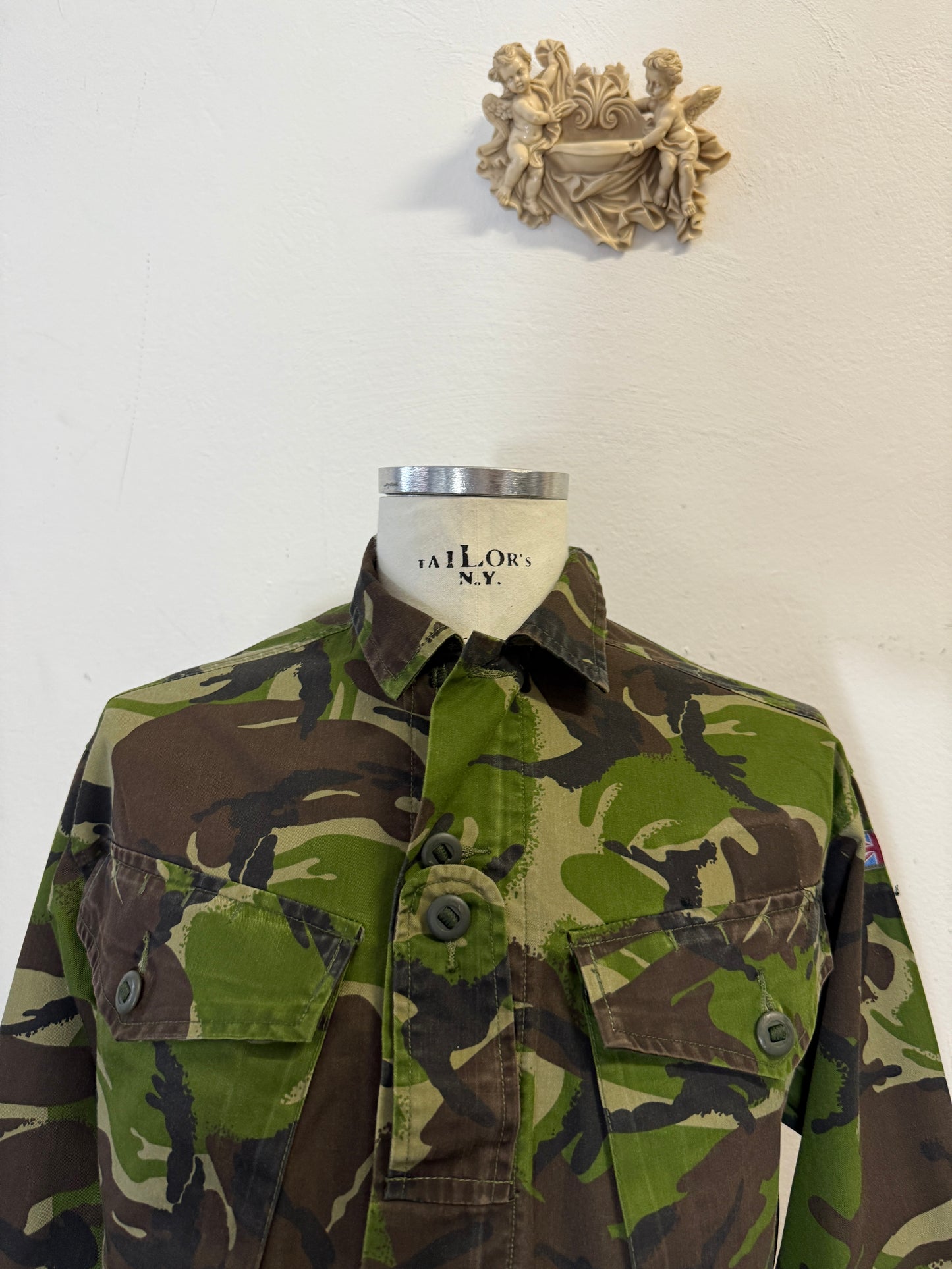Vintage 90’s British Army Camo Jackets “XS”