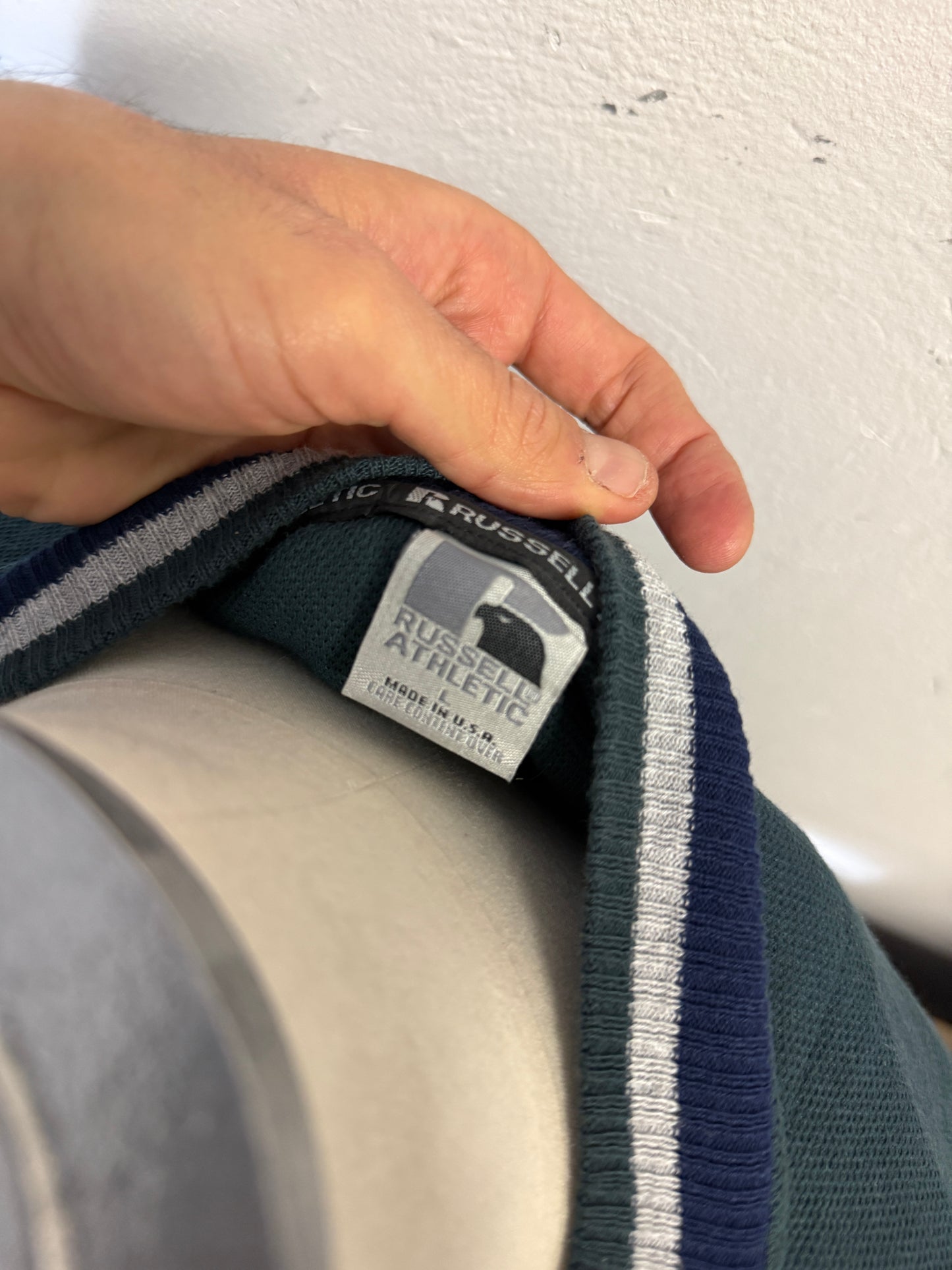 Vintage 90’s Russell Sweatshirt Made in Usa “XL”