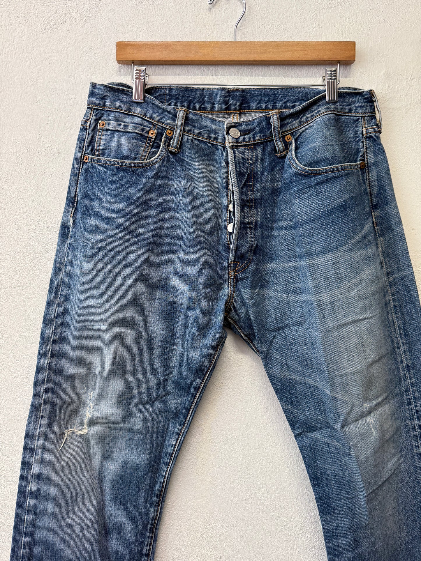 Vintage Levi’s 501 “W34 L30”