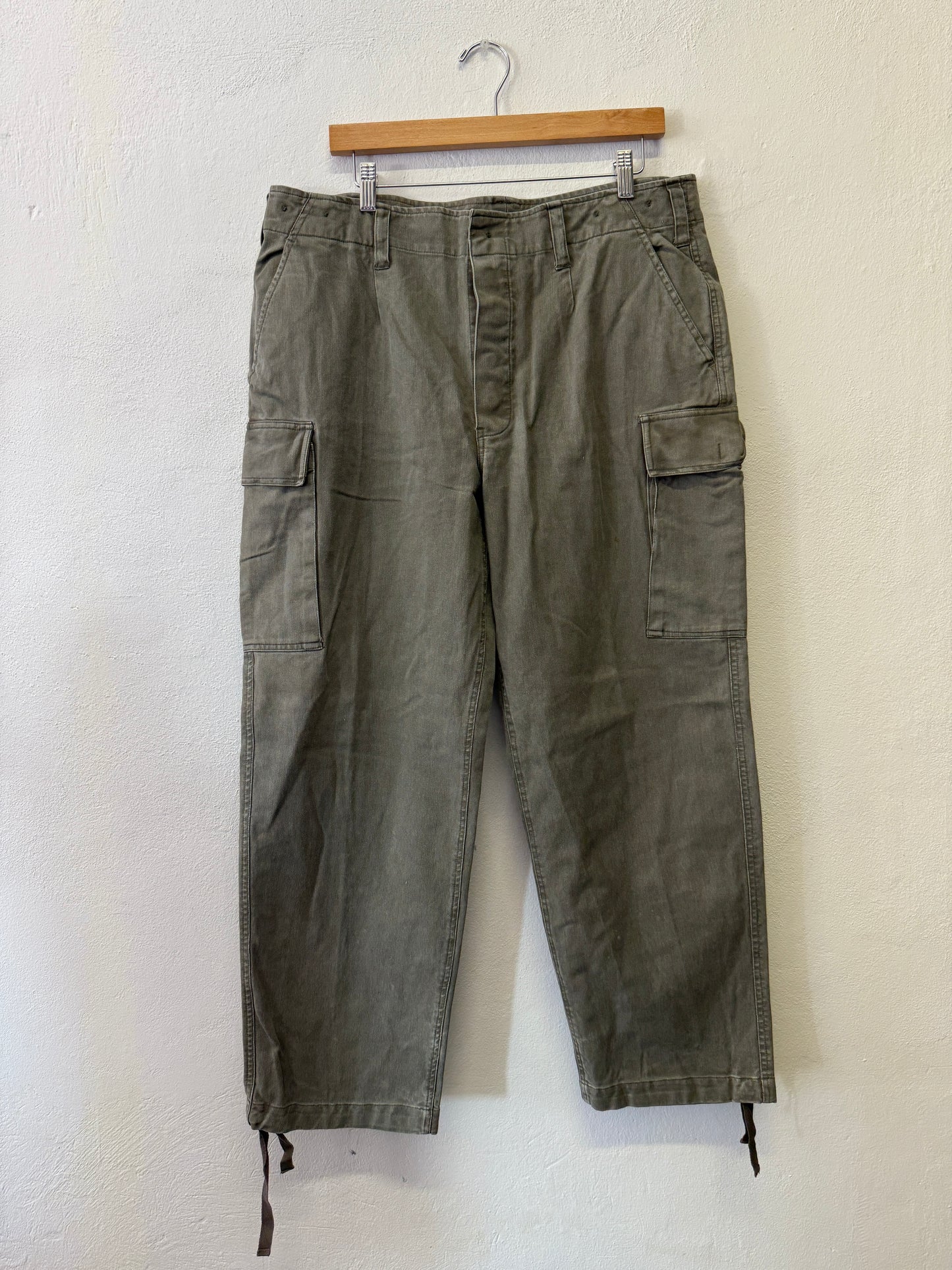 Vintage 80’s German Army Moleskin Cargo Pants “W36”