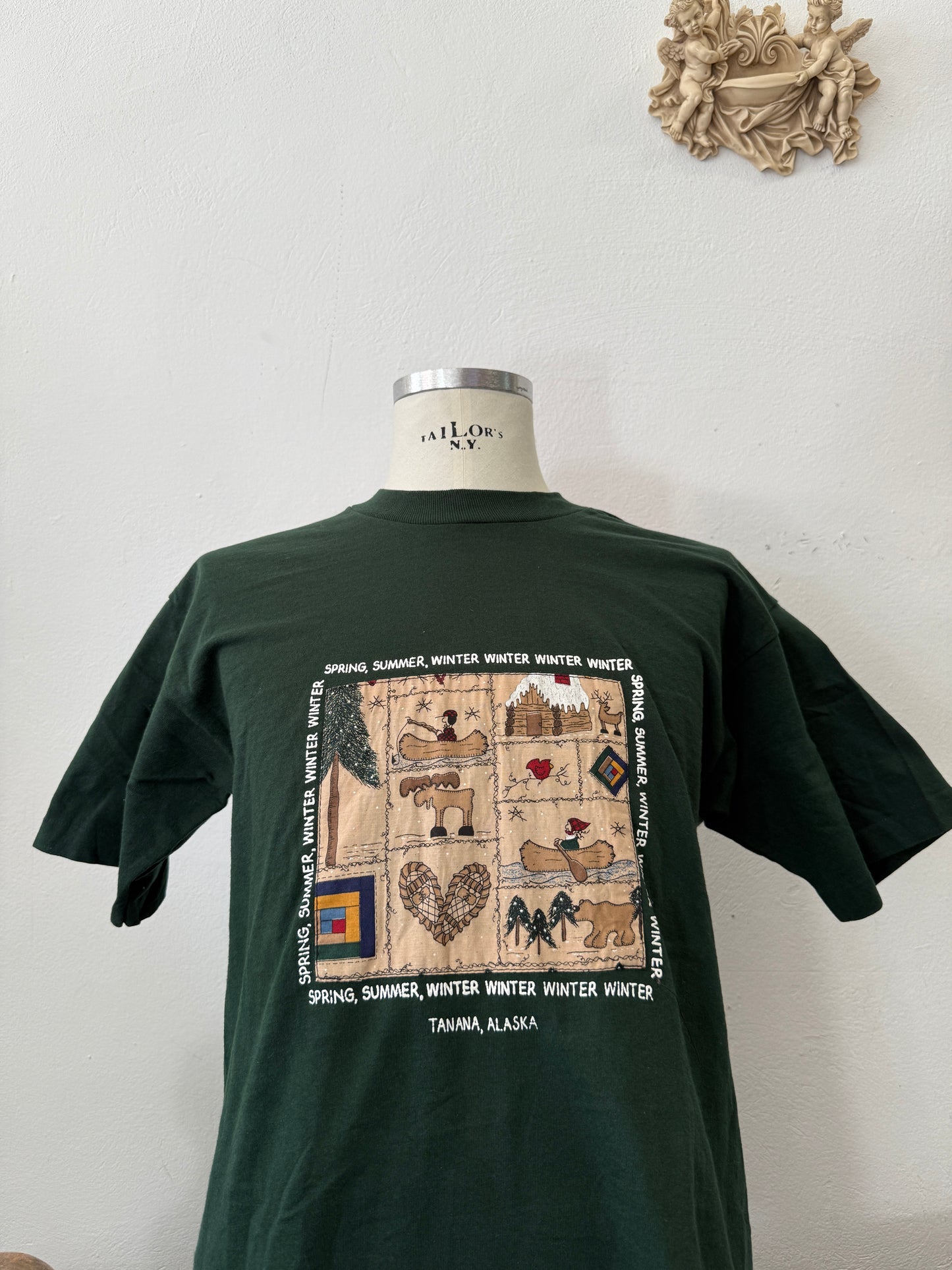 Vintage Fruit Of The Loom Tee Single Stich Made in Usa “L”