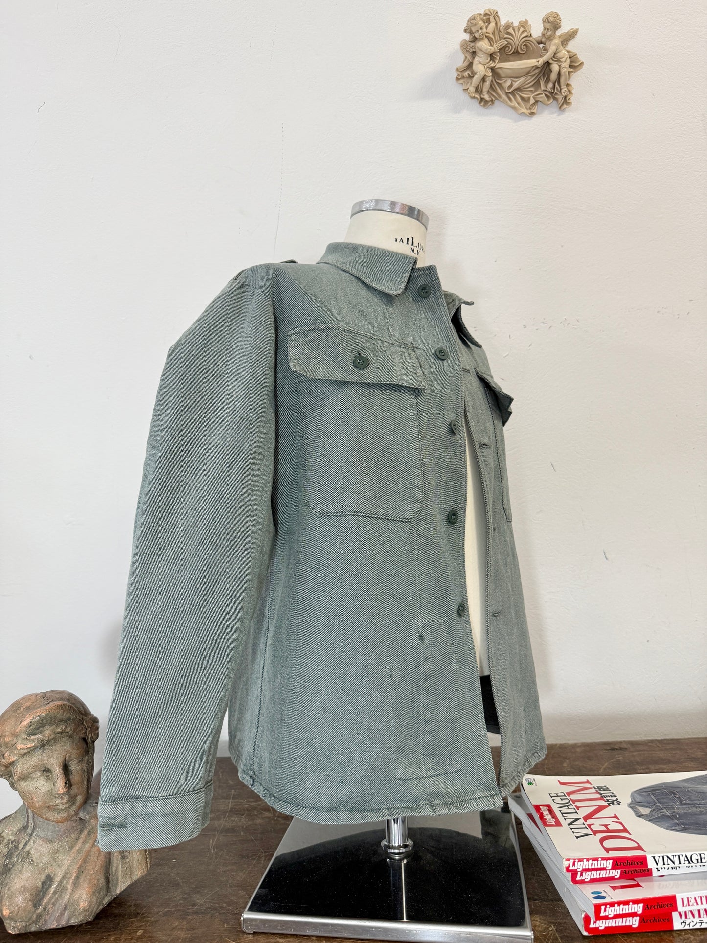 Vintage Swiss Army Jacket “M/L”