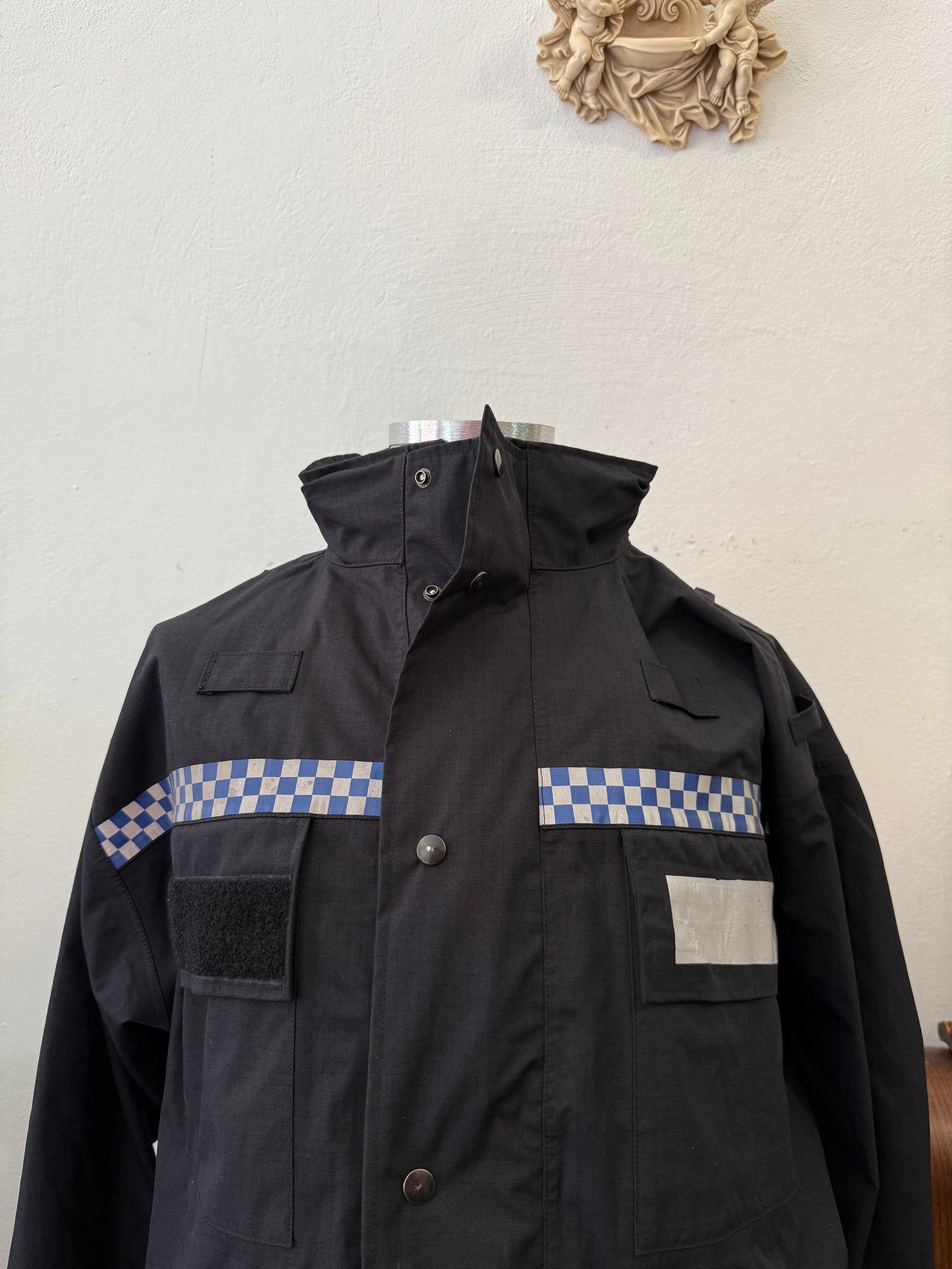 Vintage 90’s British Police Jacket “L/XL”