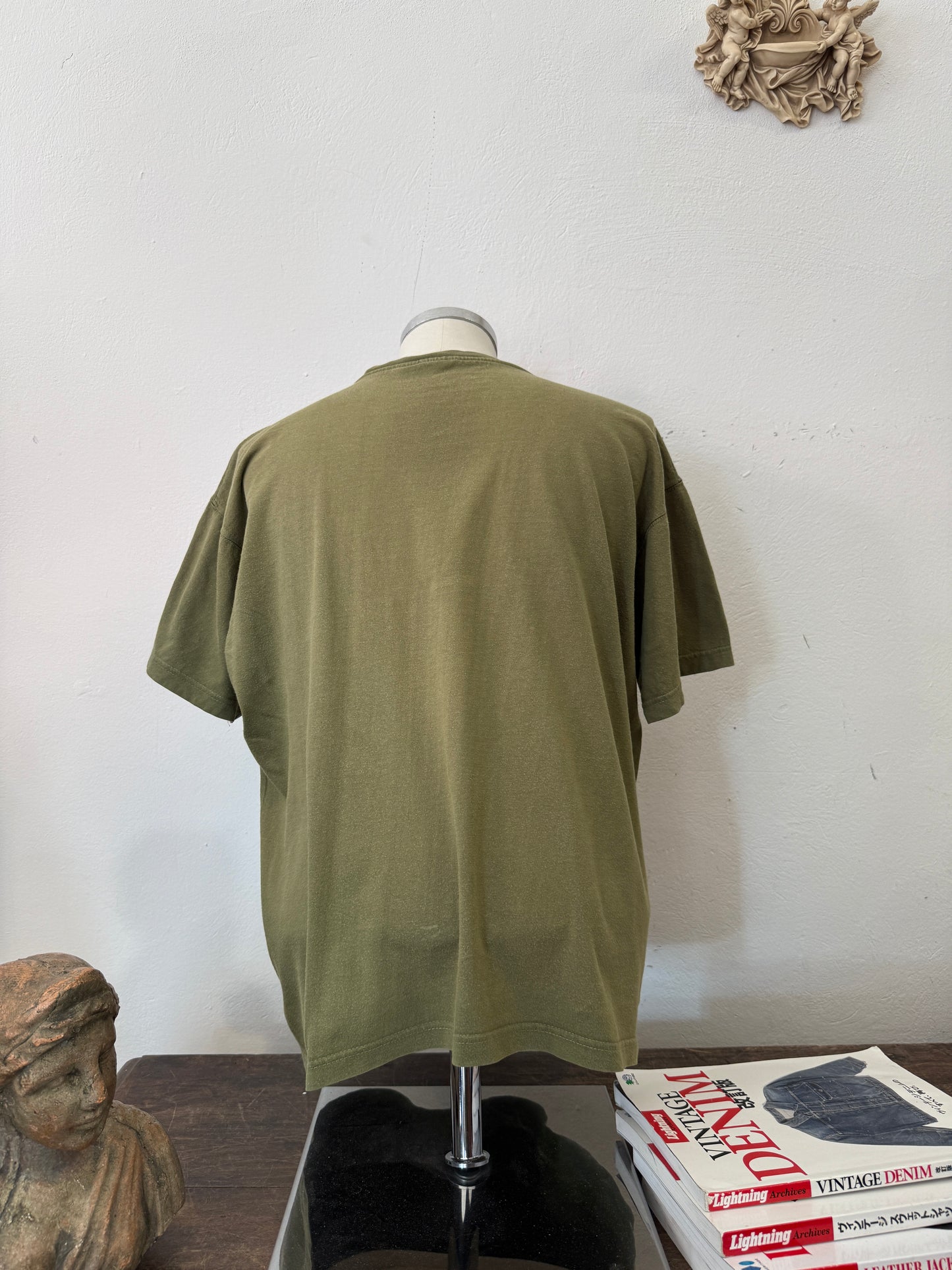 Vintage British Army Tee “M/L”