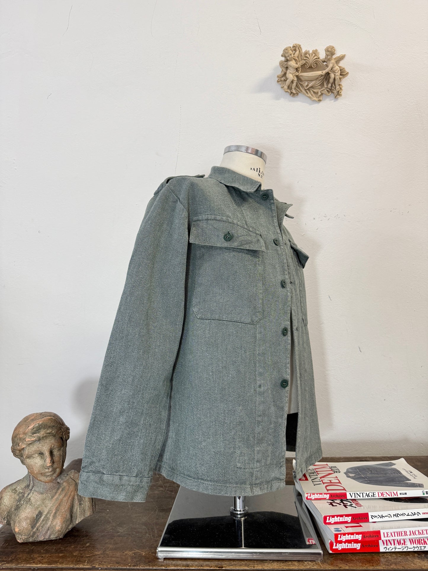Vintage Swiss Army Jacket “M/L”