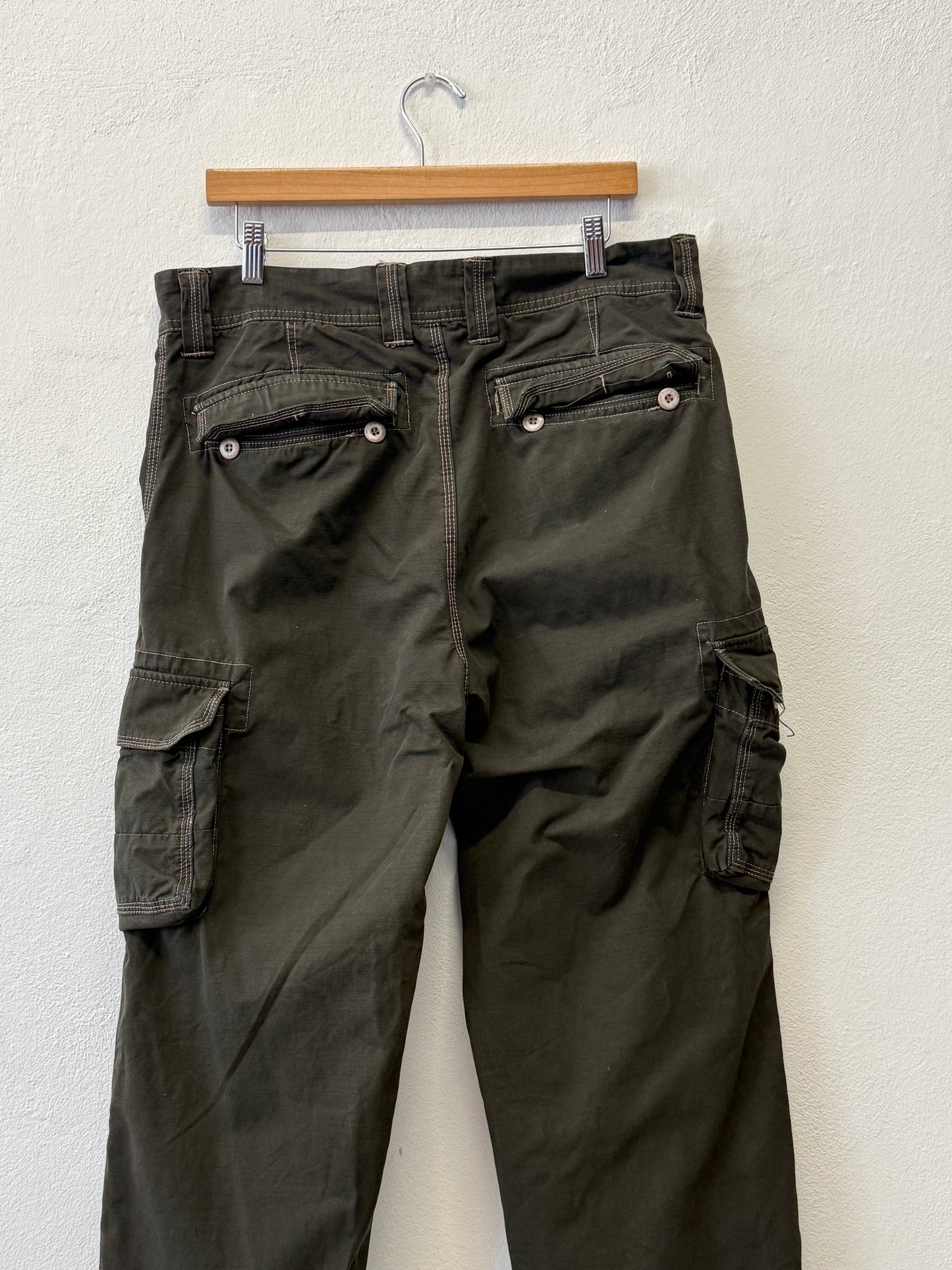 Vintage 90’s Cargo Pants “W35”