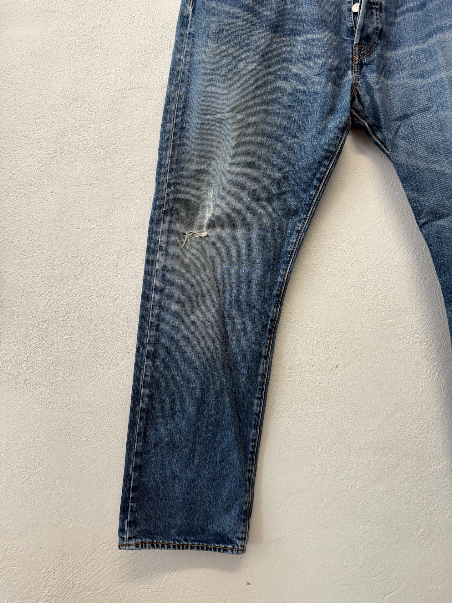 Vintage Levi’s 501 “W34 L30”