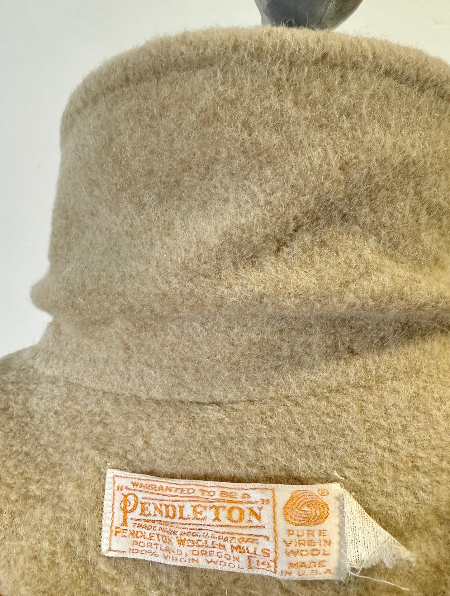 Vintage Woman Pendleton Wool Jacket Made in Usa “M”