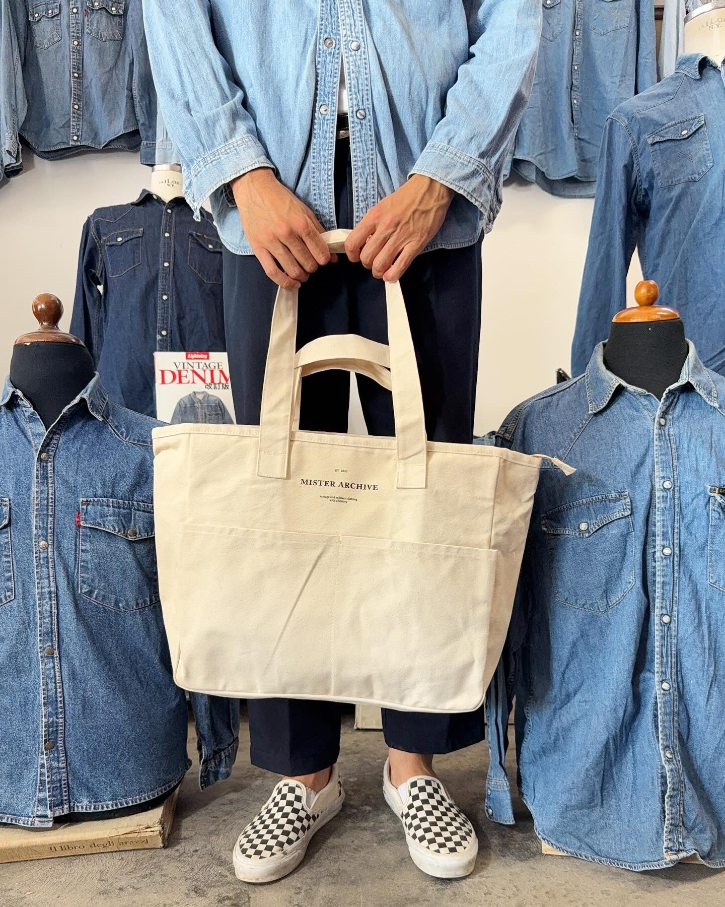 Mister Archive – Canvas Tote (Black)