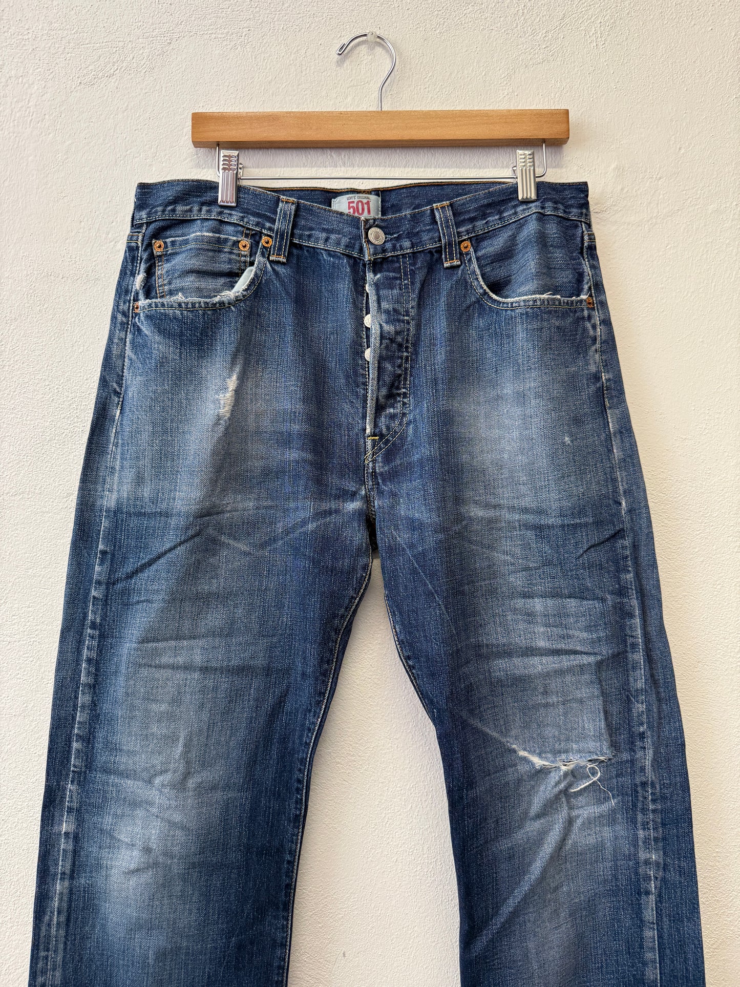 Vintage Levi’s 501 “W34 L32”