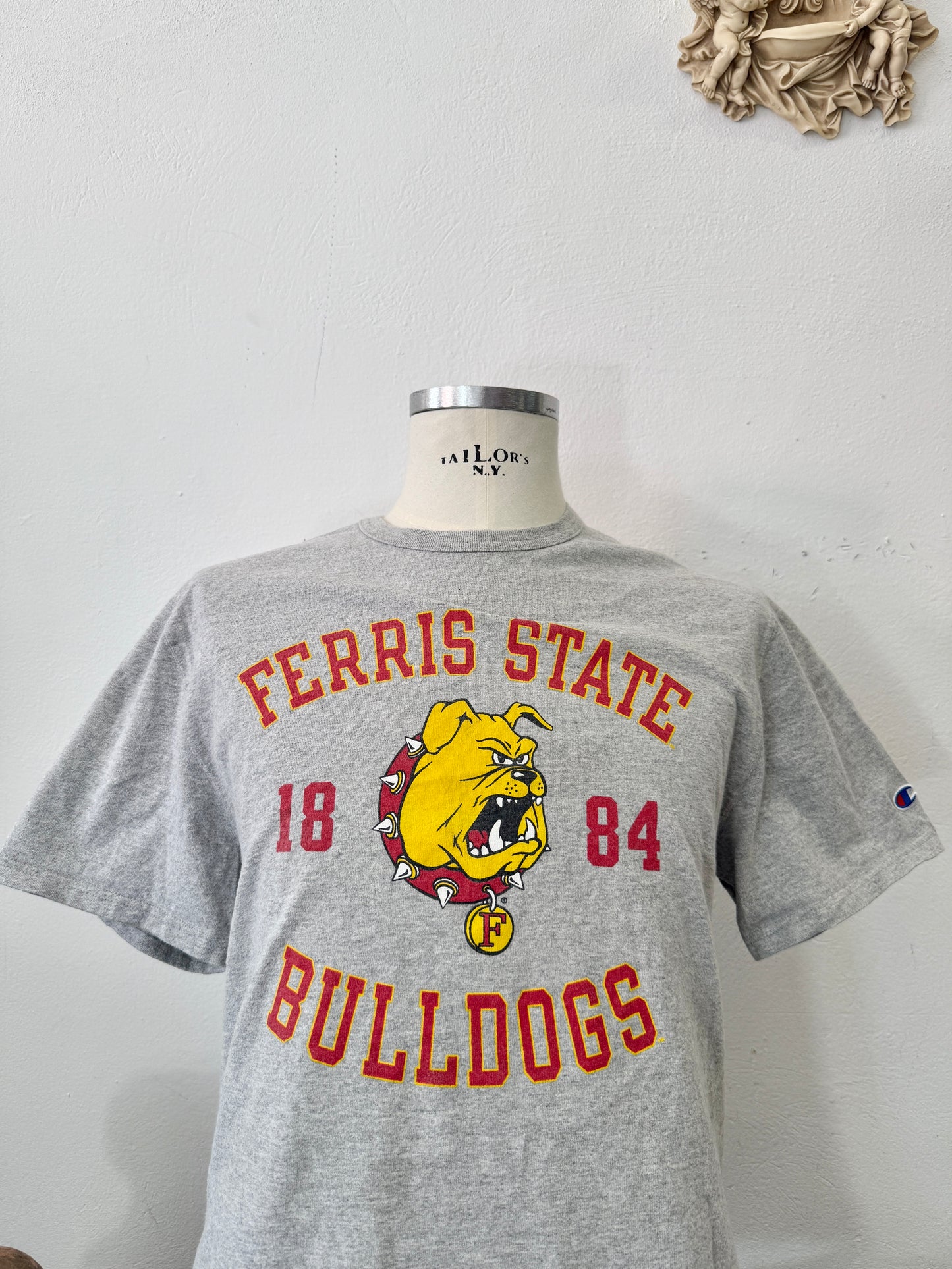 Vintage 90’s Champion Tee “L”