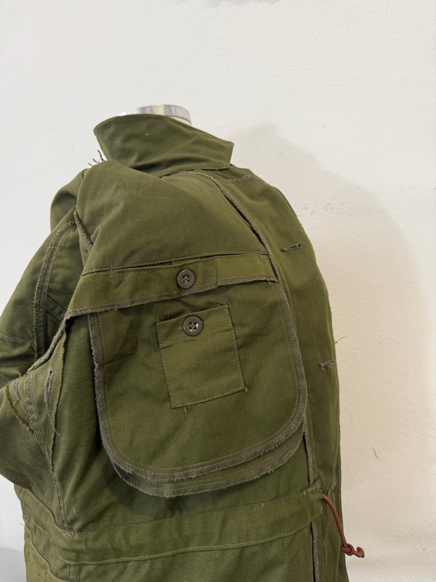 Vintage 90’s Czech Army Jacket “M”