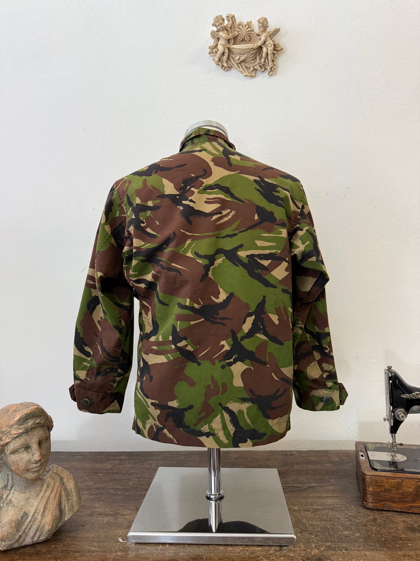 Vintage 90’s British Army Camo Jackets “XS”