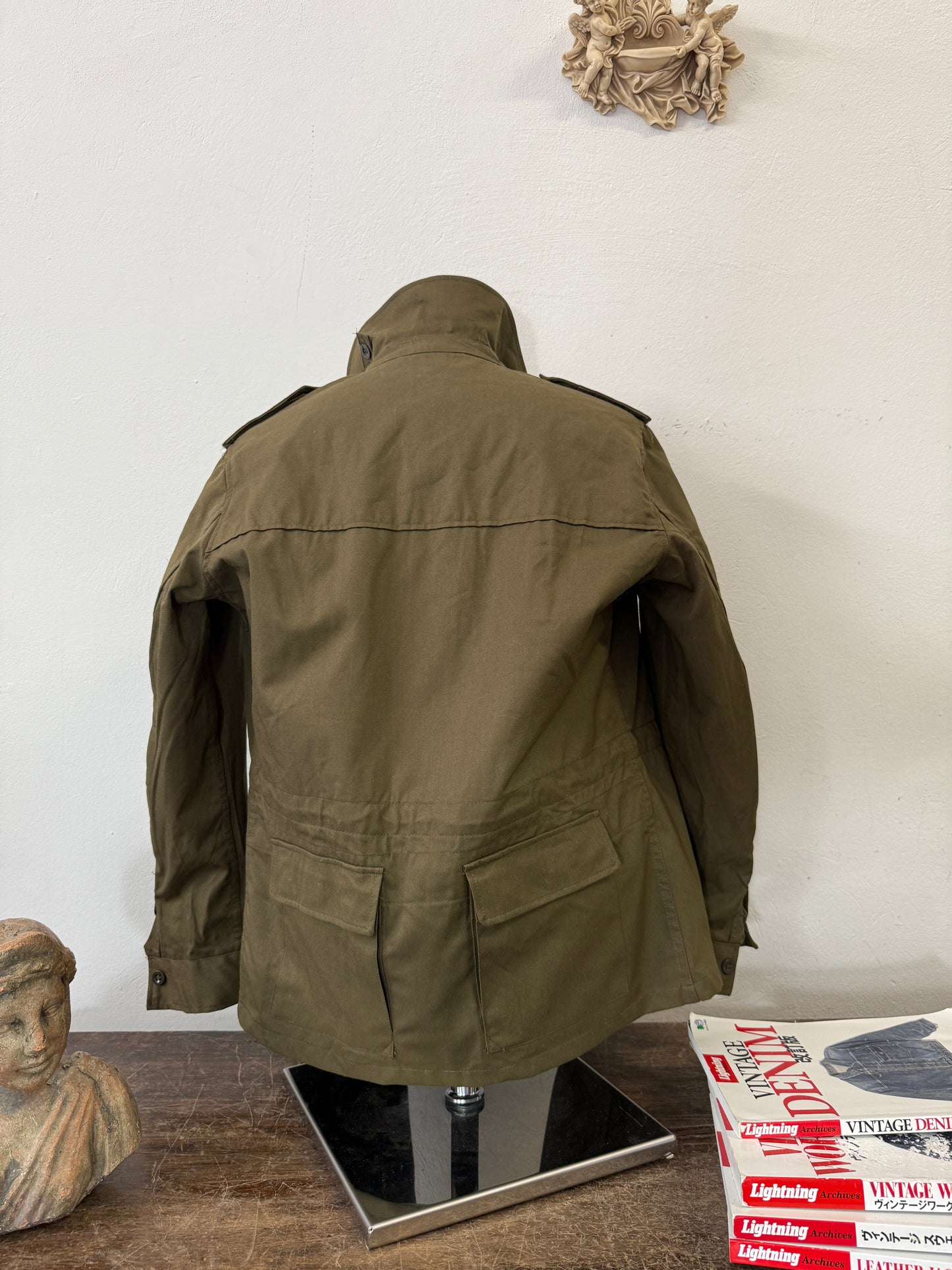 Vintage 90’s Czech Army Jacket “M”