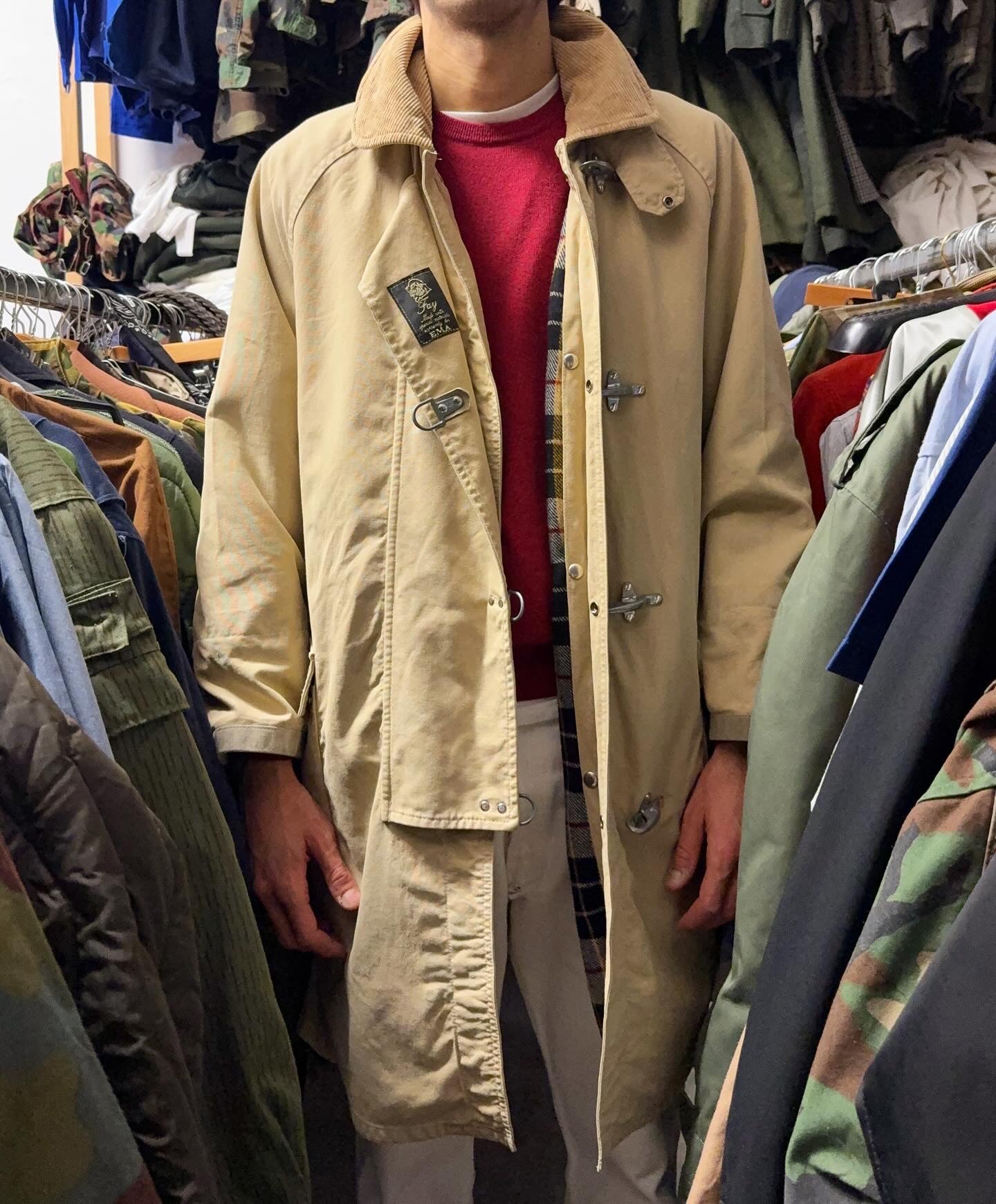 Vintage 90’s Fay Ema 4 Hooks “XL”