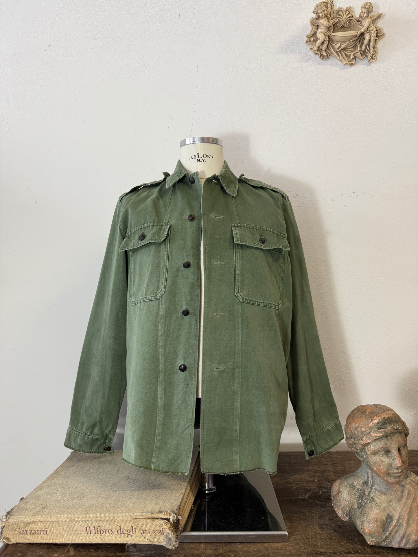 Vintage 80’s Hungarian Army Shirt “M/L”