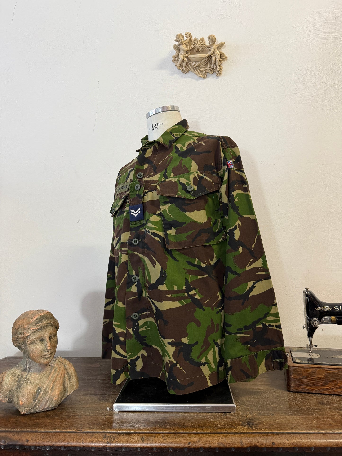 Vintage 90’s British Air Force Camo Jackets “L/XL”