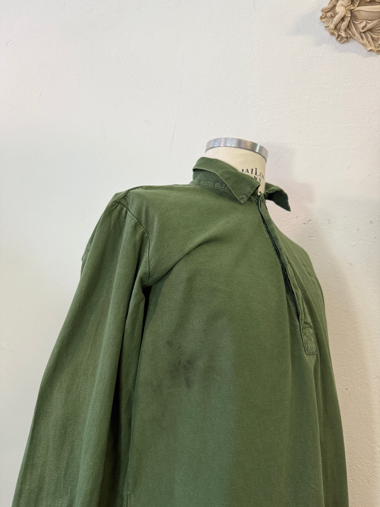Vintage 80’s Swedish Army Shirt “M/L”