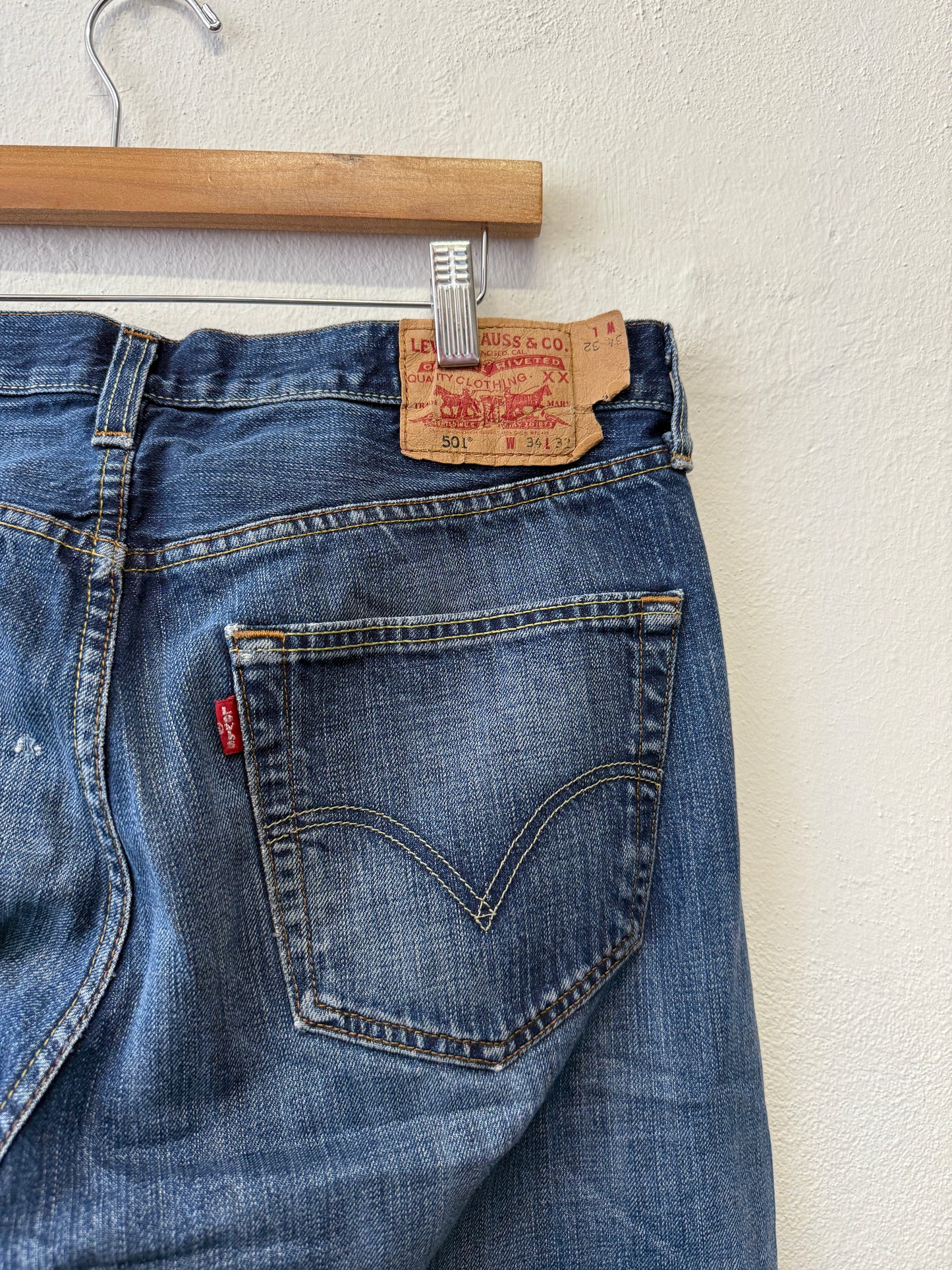 Vintage Levi’s 501 “W34 L32”