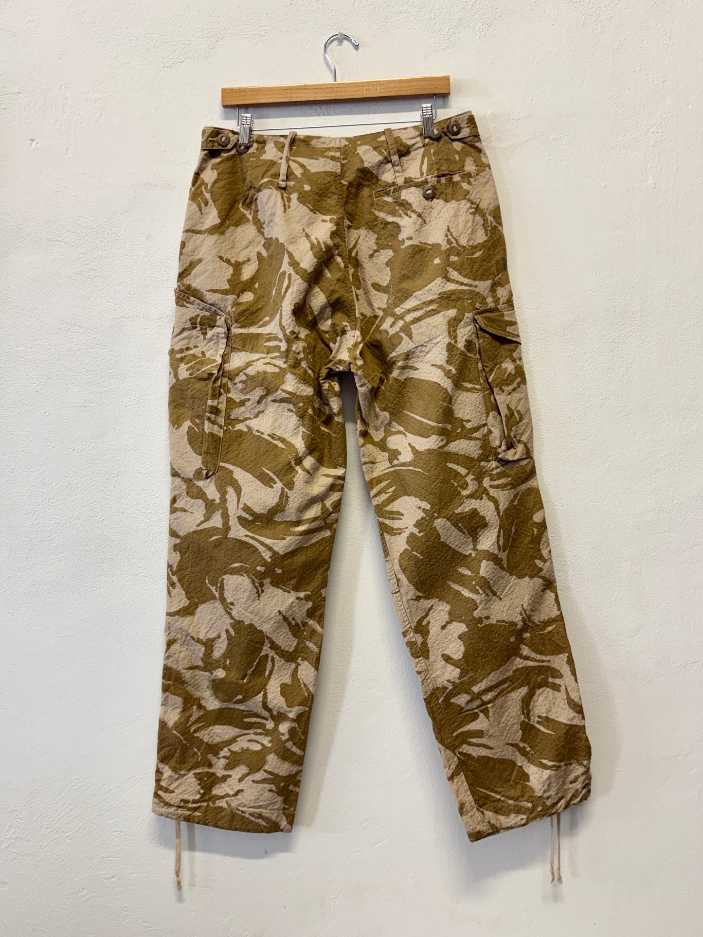 Vintage 90’s British Army Military Windproof Trousers Desert Camo “W34”