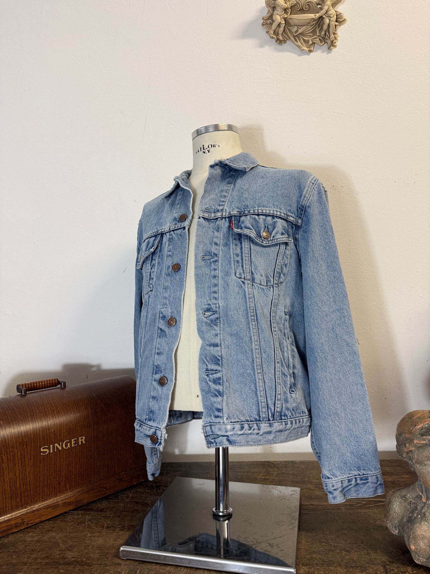 Vintage Levi’s Jacket “M”