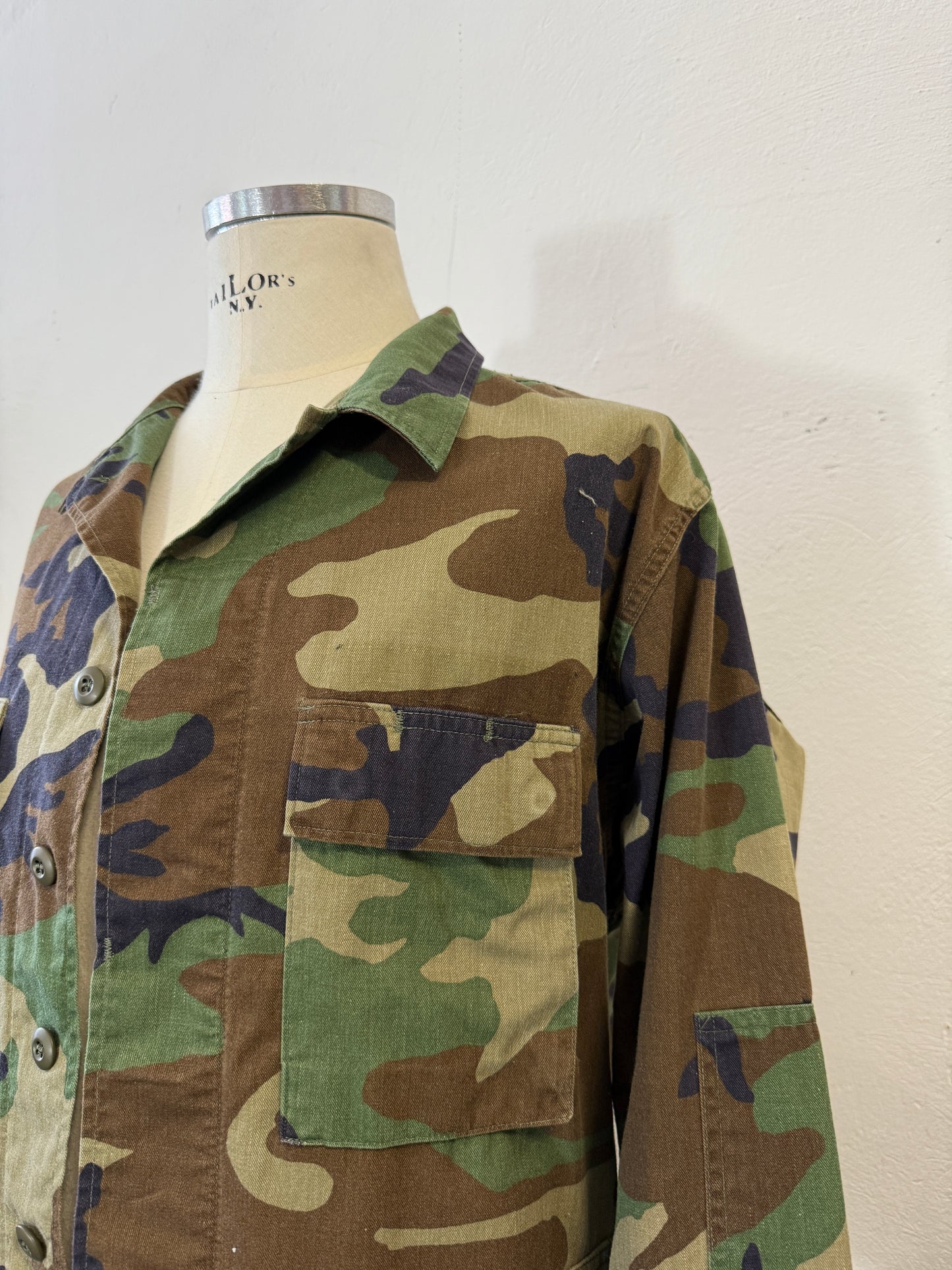 Vintage Woodland Camo Jacket “L”