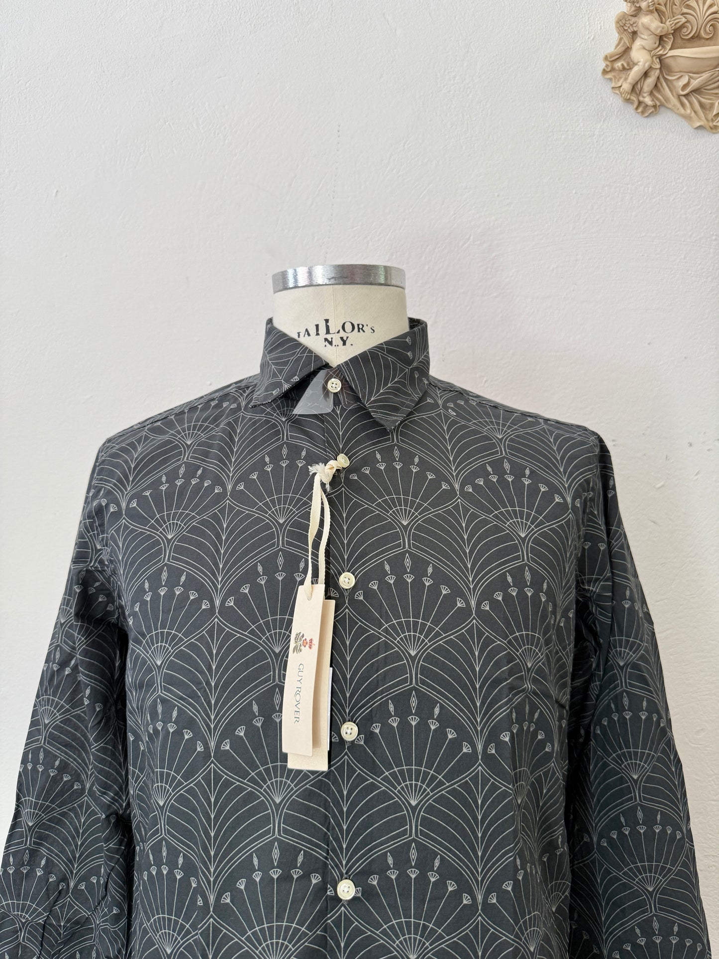 Guy Rover Shirt