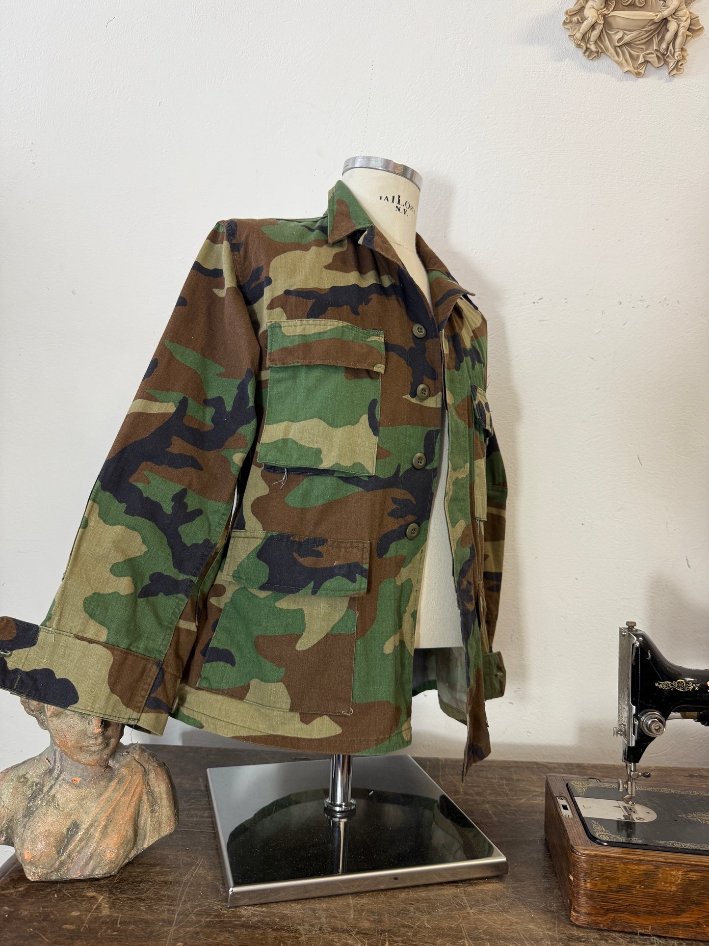 Vintage Woodland Camo Jacket Us Army “M”