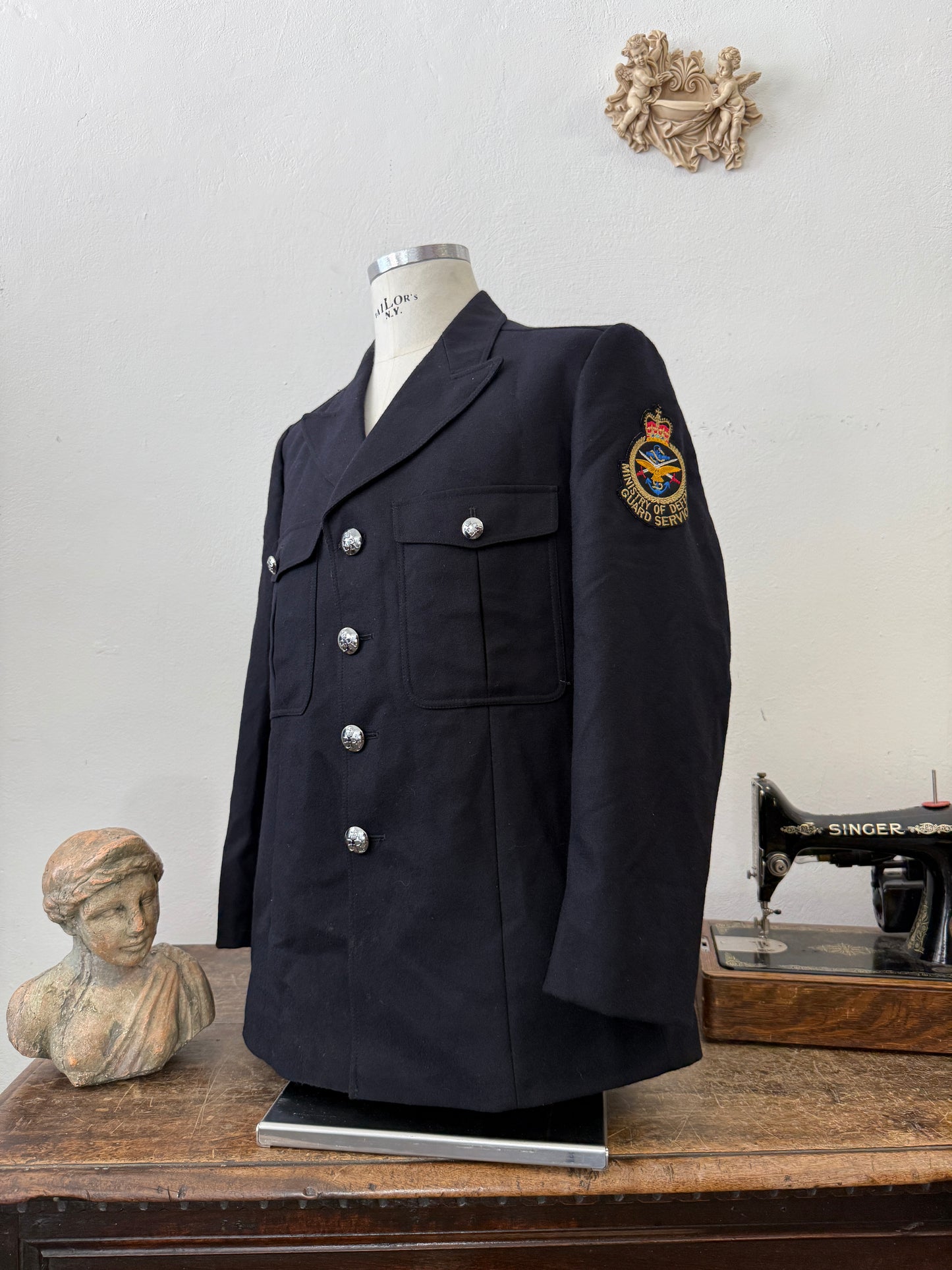 Vintage Ministry of Defence Guard Service Uniform Jacket – 1990s UK “L”