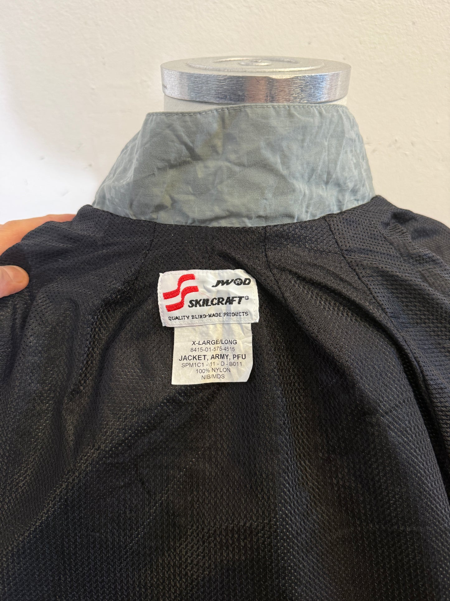 US Army IPFU Reflective Windbreaker – Training Uniform Jacket “XXL”