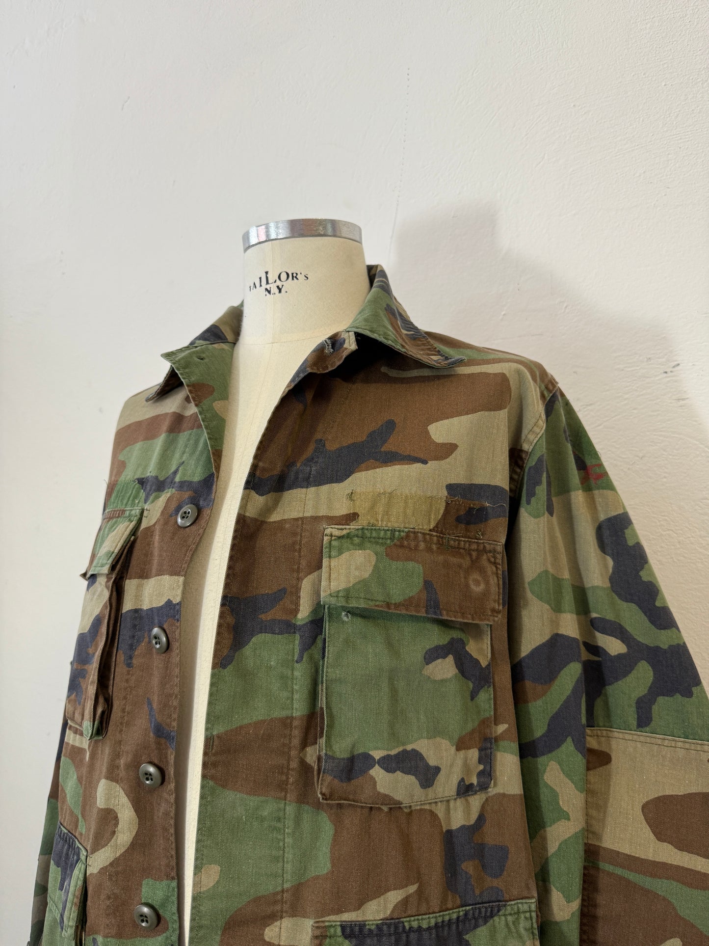 Vintage Woodland Camo Jacket Us Army “M”